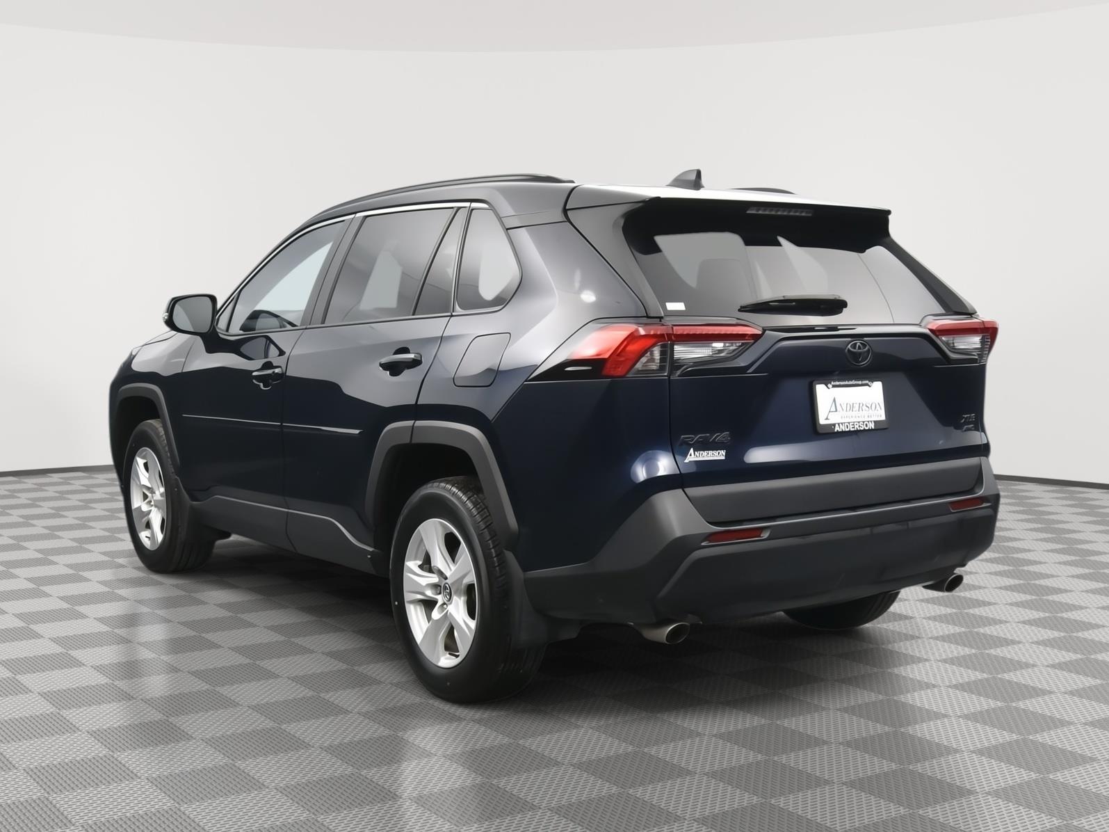 Used 2020 Toyota RAV4 XLE SUV for sale in Grand Island NE