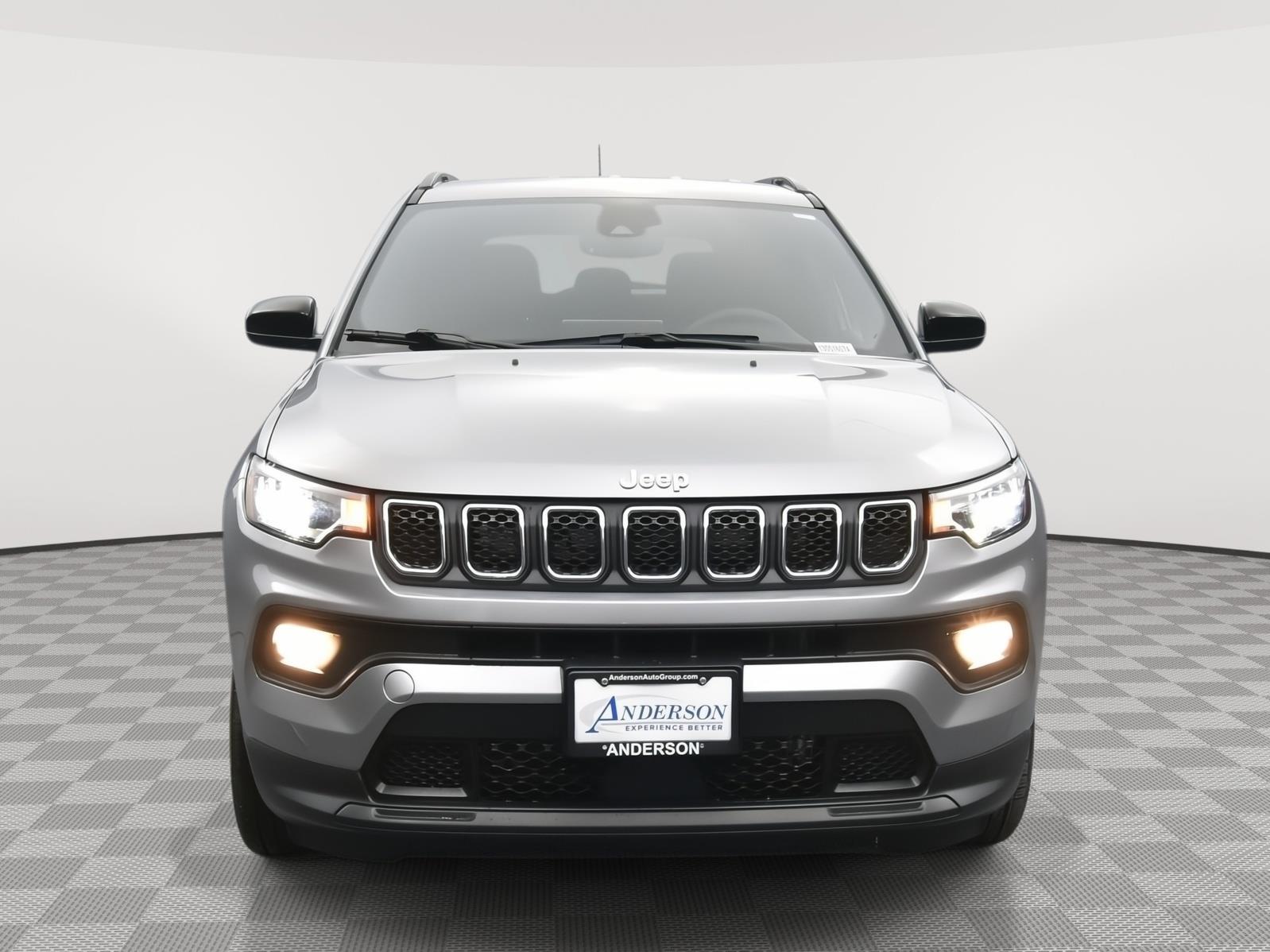 Used 2023 Jeep Compass Latitude SUV for sale in Grand Island NE