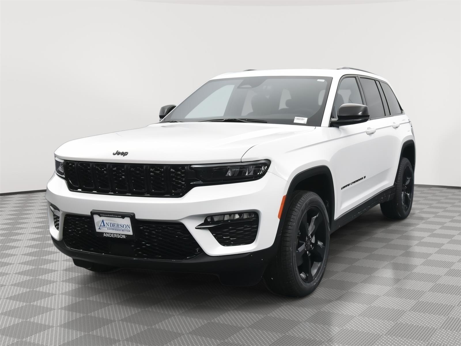 New 2025 Jeep Grand Cherokee Limited SUV/Crossover for sale in Grand Island NE