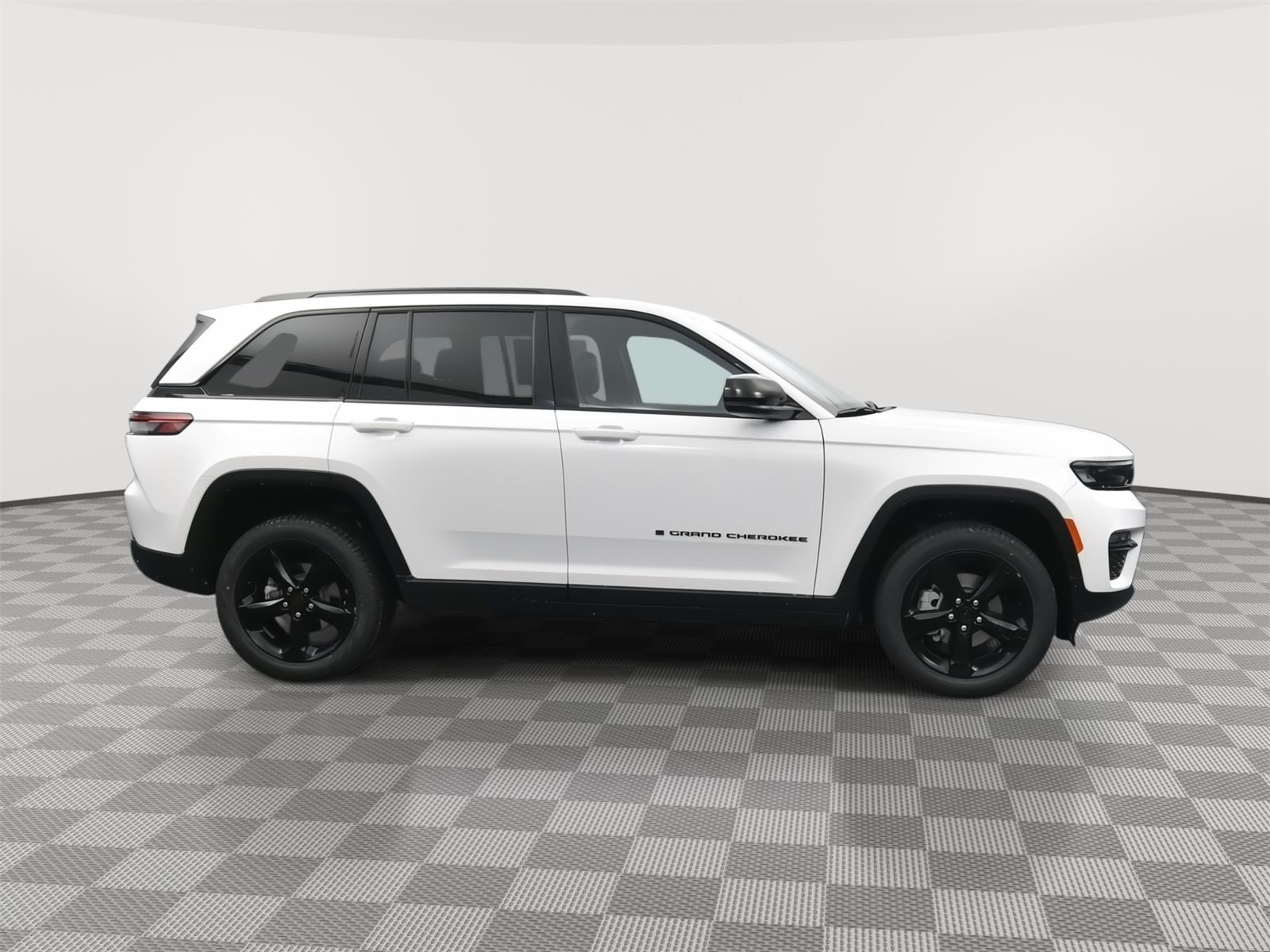 New 2025 Jeep Grand Cherokee Limited SUV/Crossover for sale in Grand Island NE