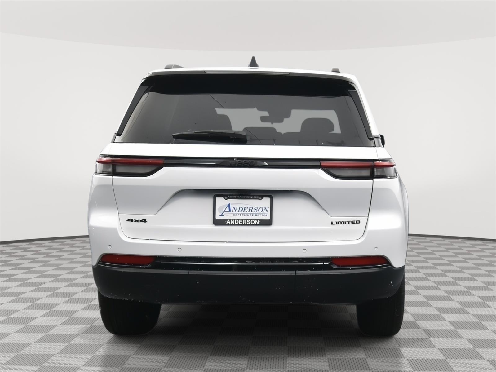 New 2025 Jeep Grand Cherokee Limited SUV/Crossover for sale in Grand Island NE