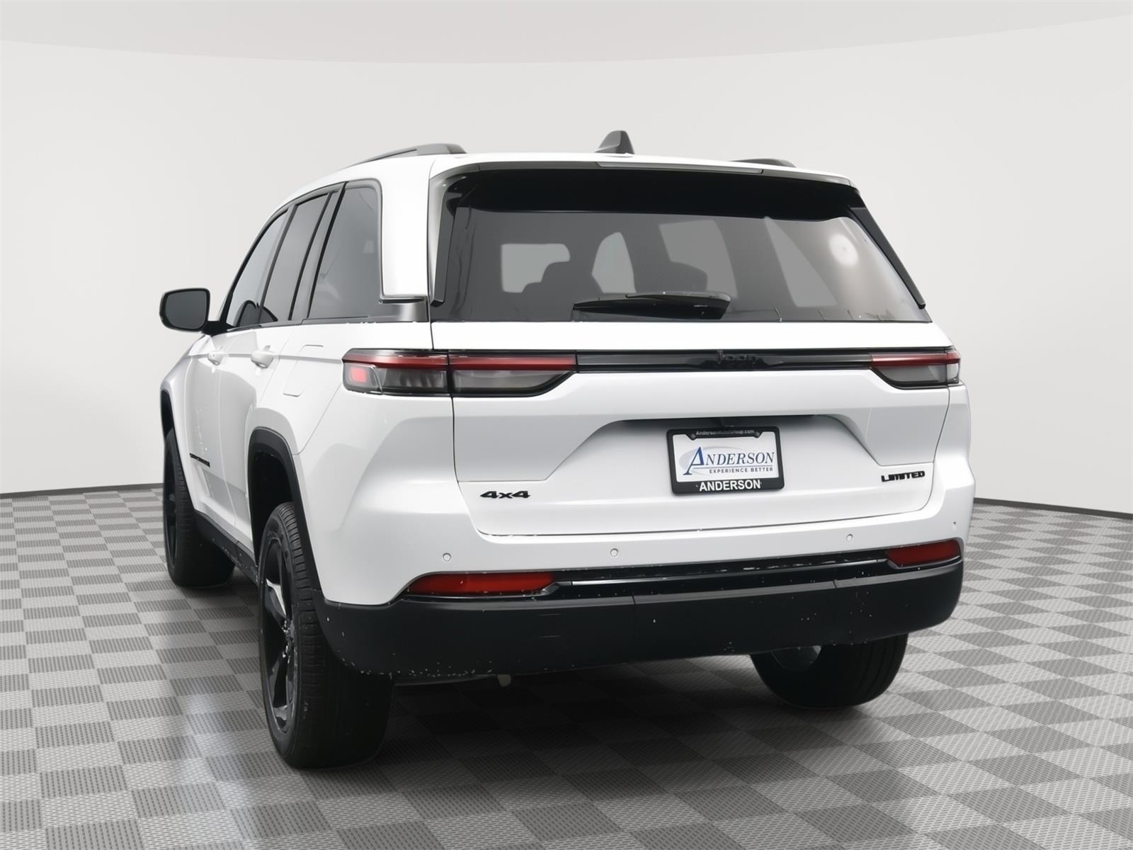 New 2025 Jeep Grand Cherokee Limited SUV/Crossover for sale in Grand Island NE