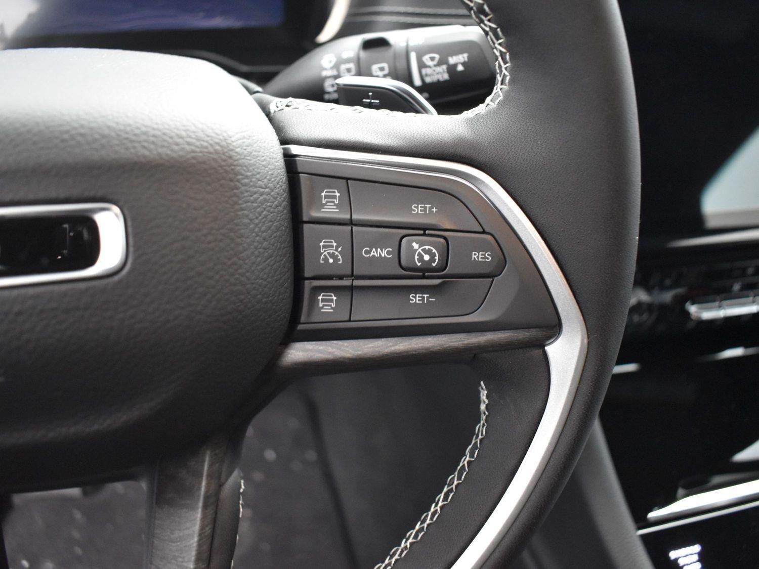 New 2025 Jeep Grand Cherokee Limited SUV/Crossover for sale in Grand Island NE