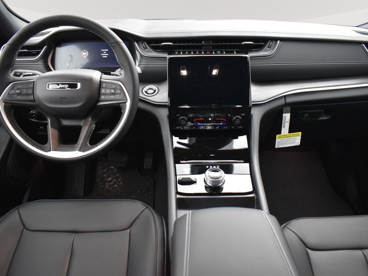 New 2025 Jeep Grand Cherokee Limited SUV/Crossover for sale in Grand Island NE