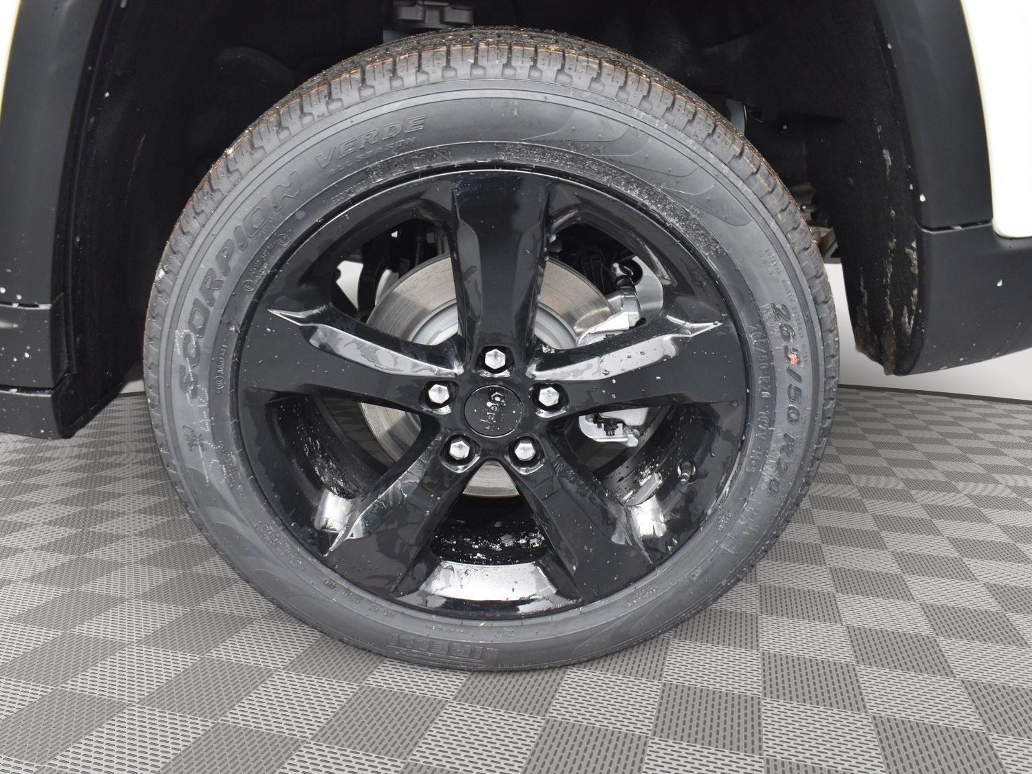 New 2025 Jeep Grand Cherokee Limited SUV/Crossover for sale in Grand Island NE