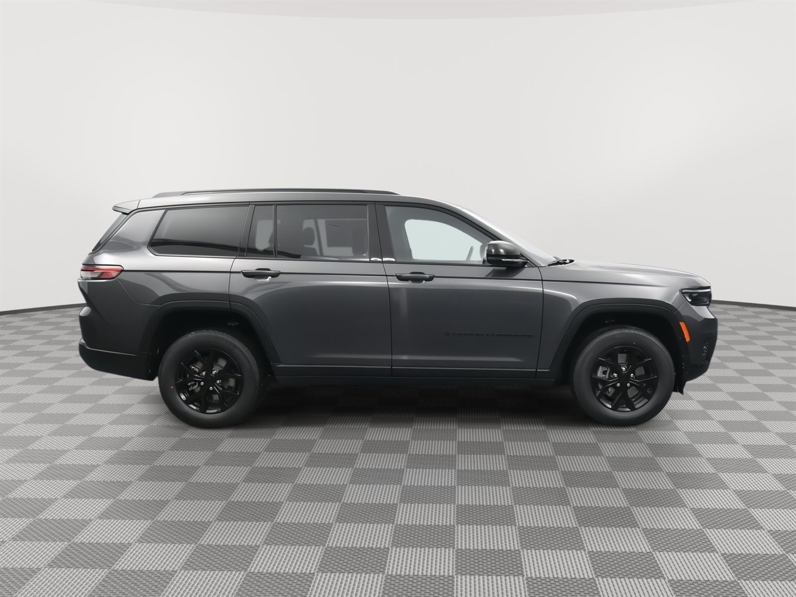 New 2025 Jeep Grand Cherokee L Laredo SUV for sale in Grand Island NE