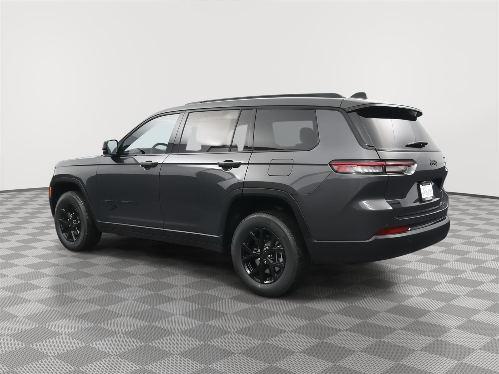 New 2025 Jeep Grand Cherokee L Laredo SUV for sale in Grand Island NE