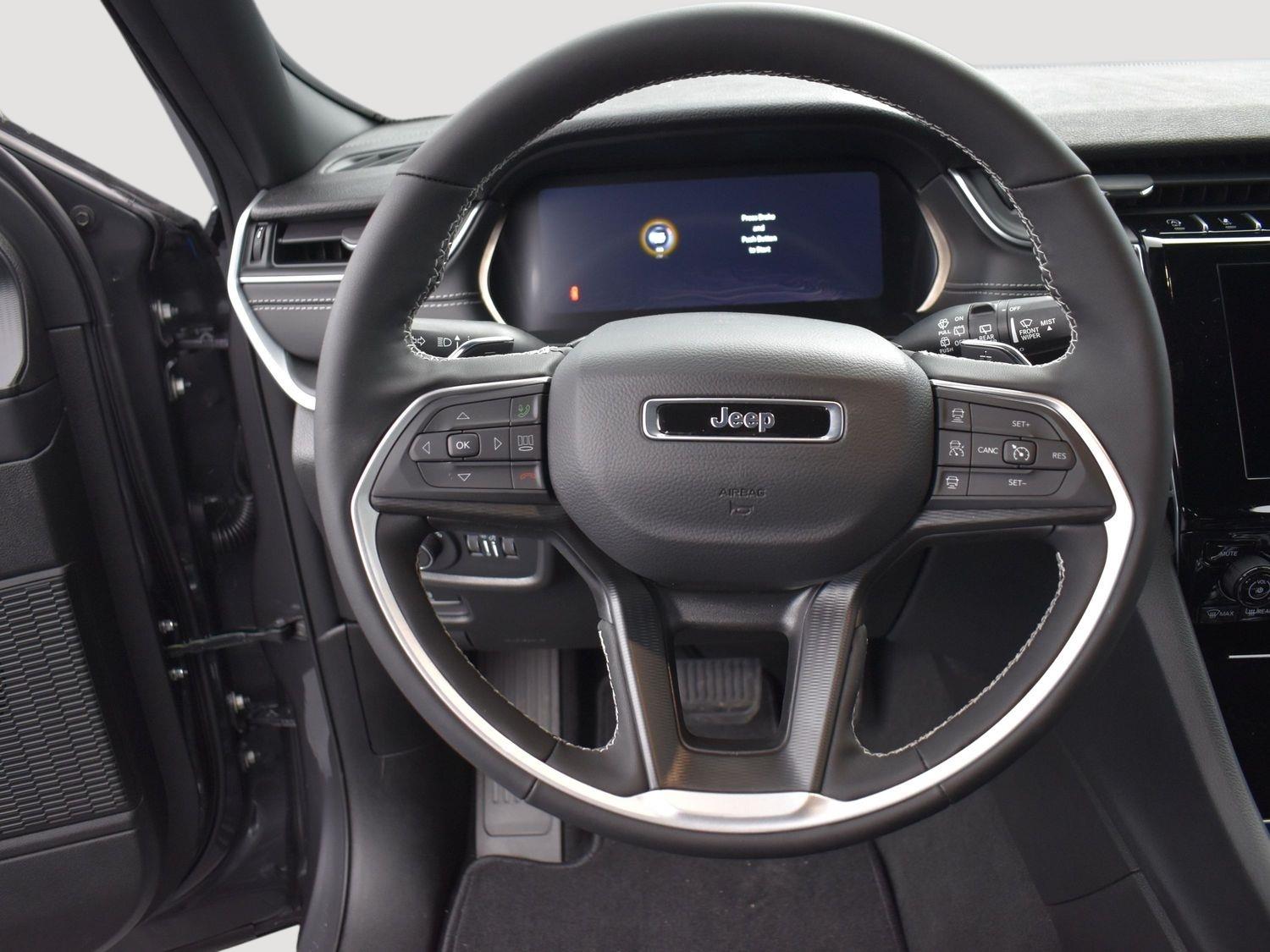 New 2025 Jeep Grand Cherokee L Laredo SUV for sale in Grand Island NE