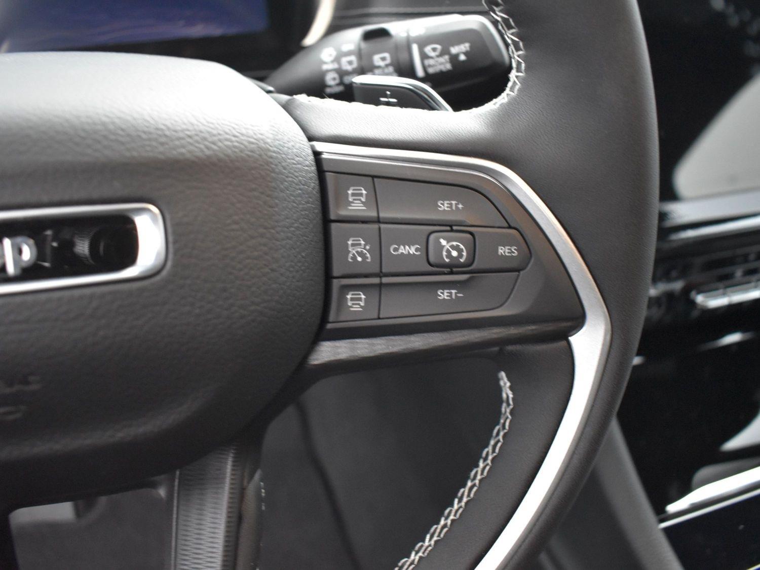 New 2025 Jeep Grand Cherokee L Laredo SUV for sale in Grand Island NE