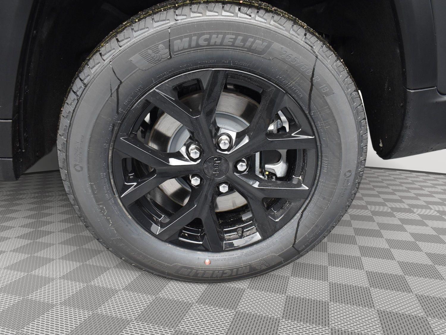 New 2025 Jeep Grand Cherokee L Laredo SUV for sale in Grand Island NE