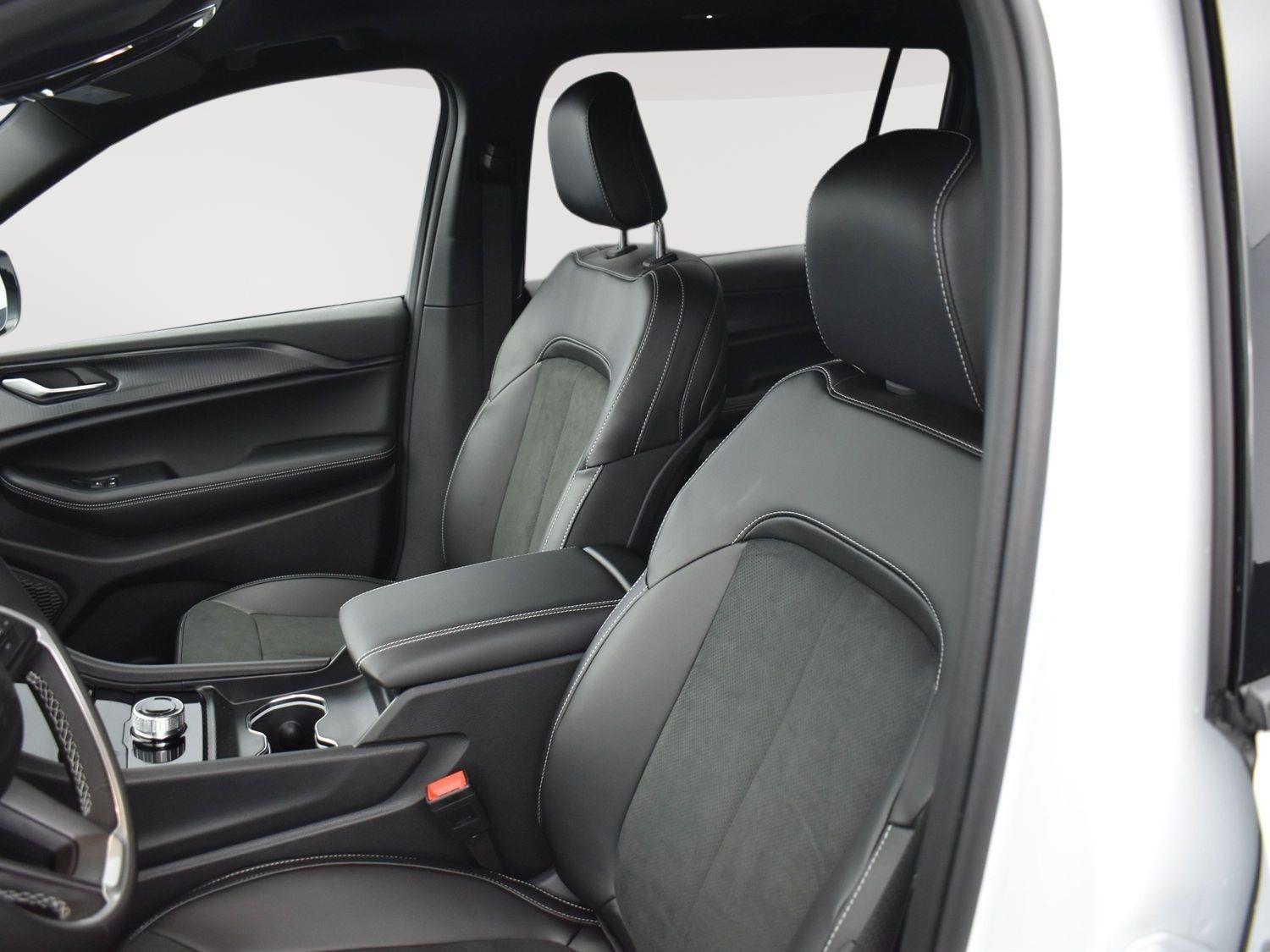 New 2025 Jeep Grand Cherokee L Altitude X SUV/Crossover for sale in Grand Island NE