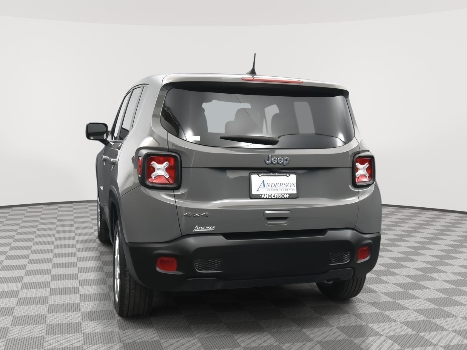 Used 2023 Jeep Renegade Latitude SUV for sale in Grand Island NE