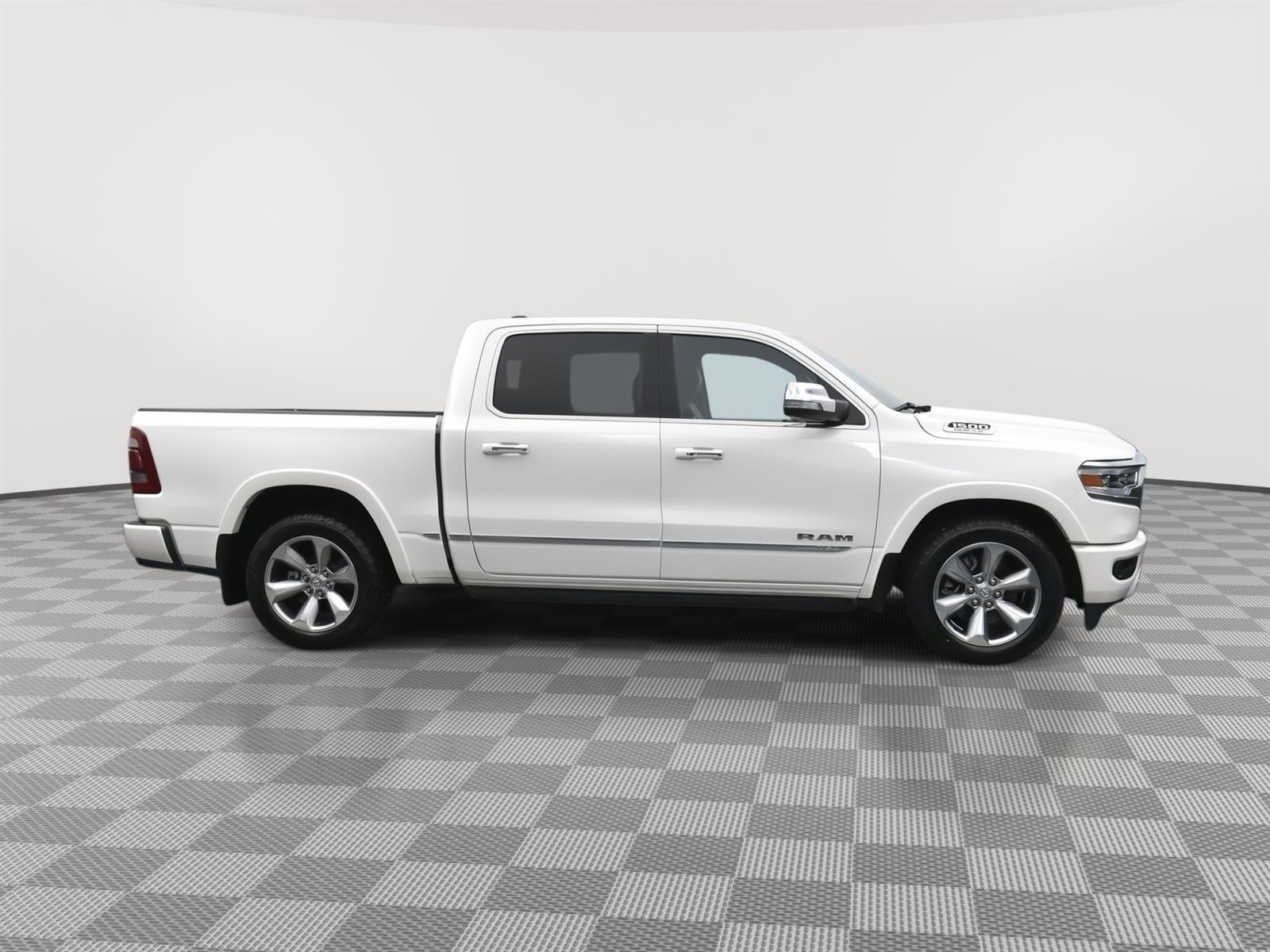 Used 2022 Ram 1500 Limited Crew Cab Truck for sale in Grand Island NE