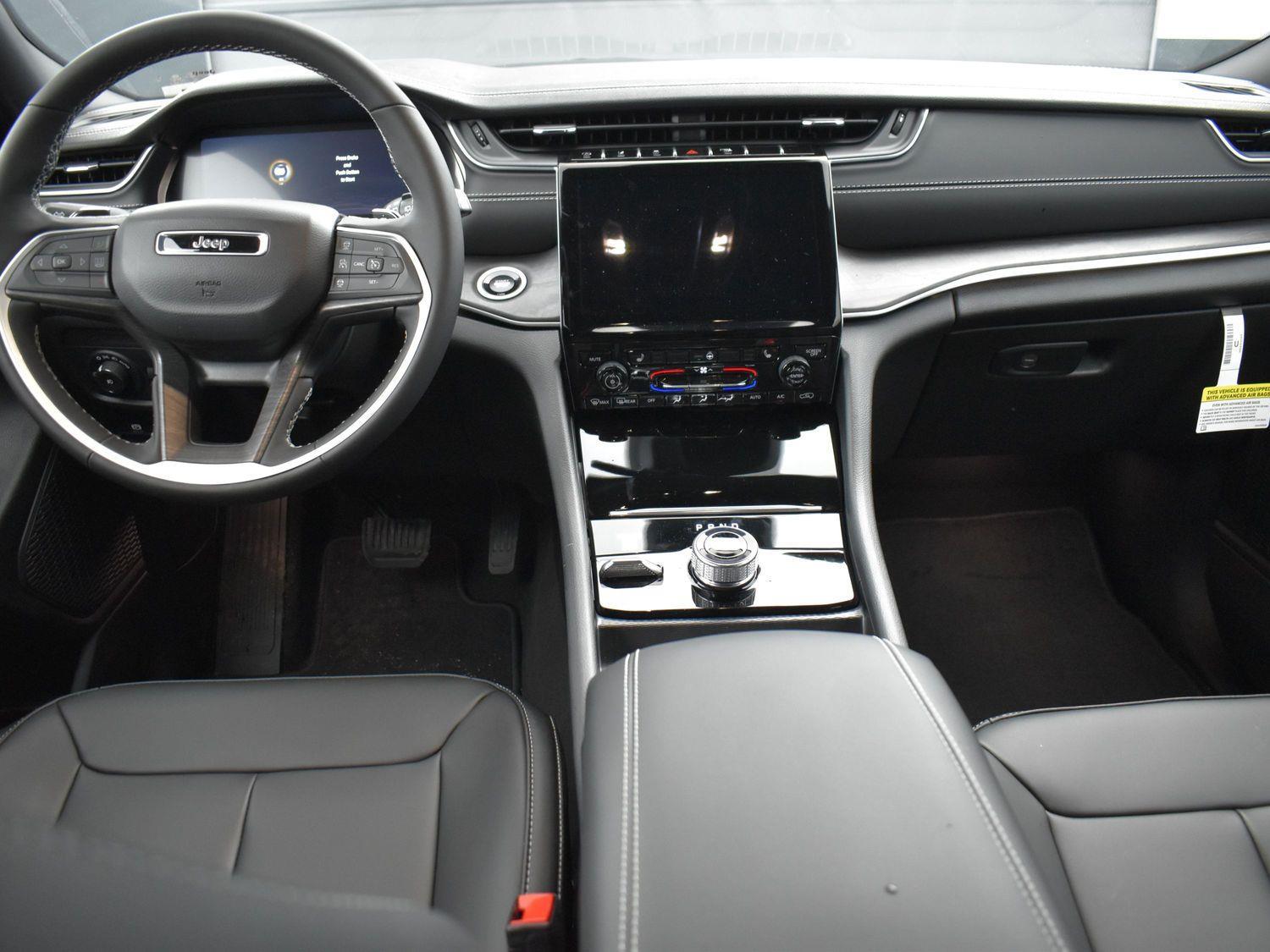 New 2025 Jeep Grand Cherokee L Limited SUV for sale in Grand Island NE