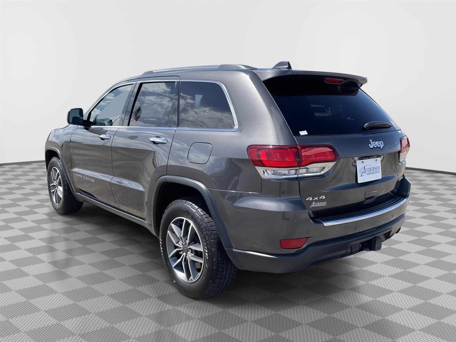 Used 2021 Jeep Grand Cherokee Limited SUV for sale in Grand Island NE
