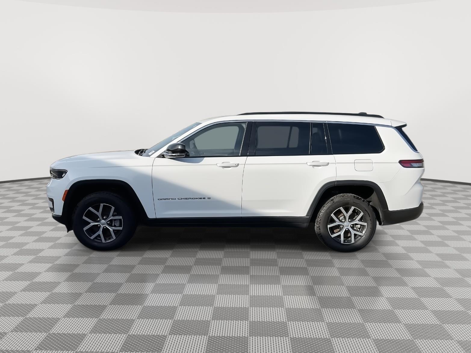 Used 2024 Jeep Grand Cherokee L Limited SUV for sale in Grand Island NE