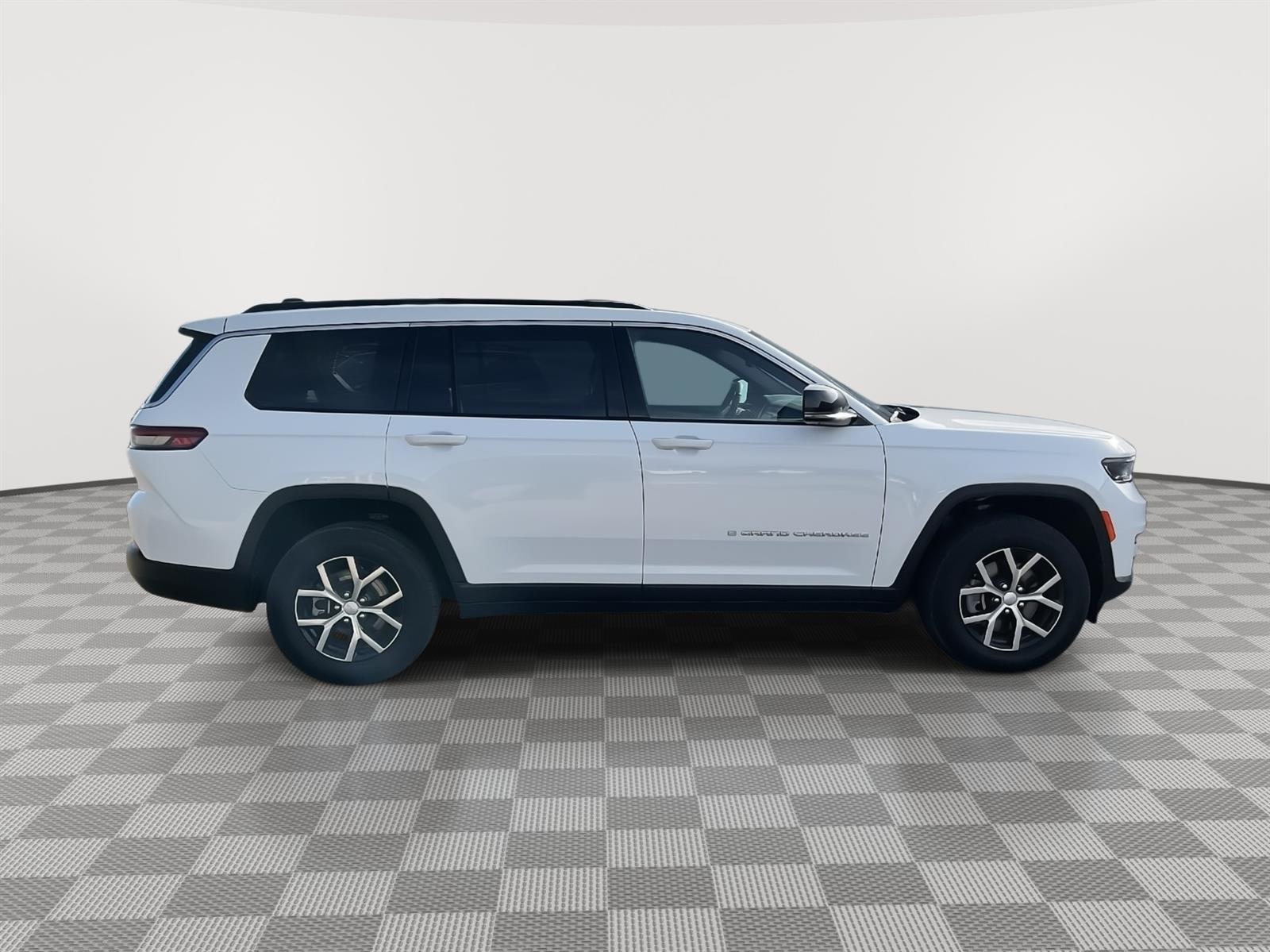 Used 2024 Jeep Grand Cherokee L Limited SUV for sale in Grand Island NE