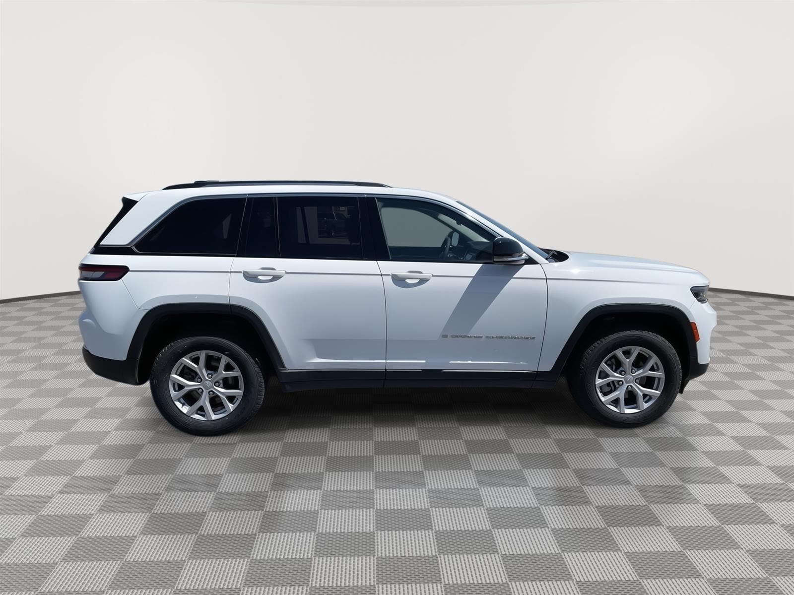 Used 2024 Jeep Grand Cherokee Limited SUV for sale in Grand Island NE