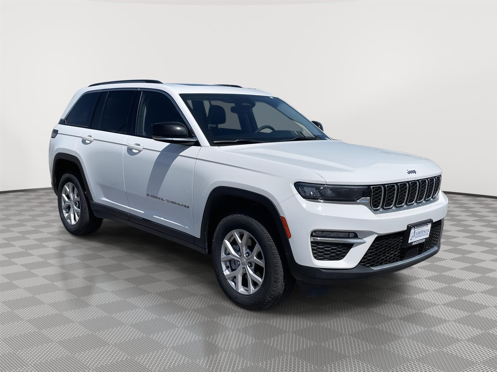 Used 2024 Jeep Grand Cherokee Limited SUV for sale in Grand Island NE