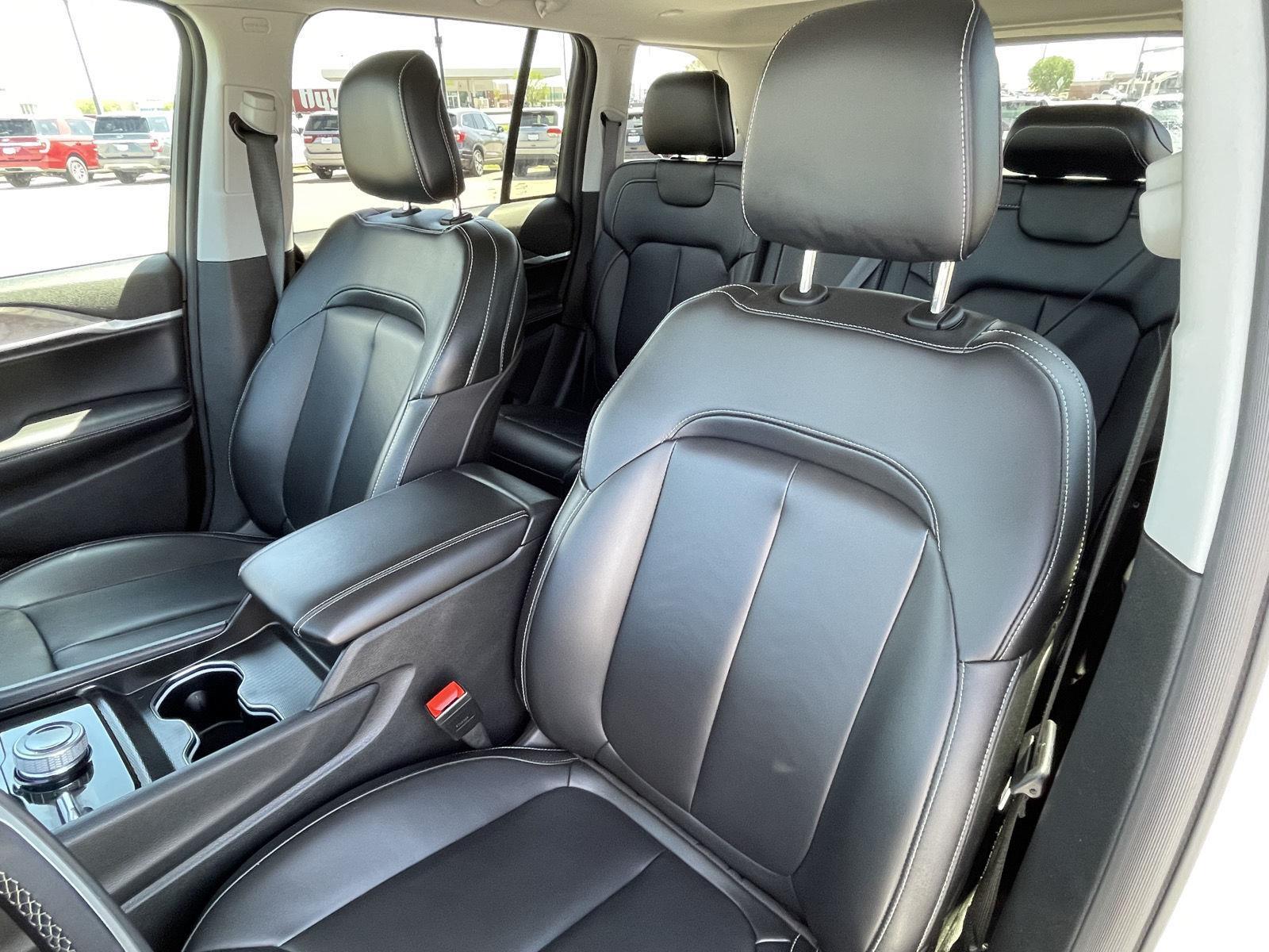 Used 2024 Jeep Grand Cherokee Limited SUV for sale in Grand Island NE