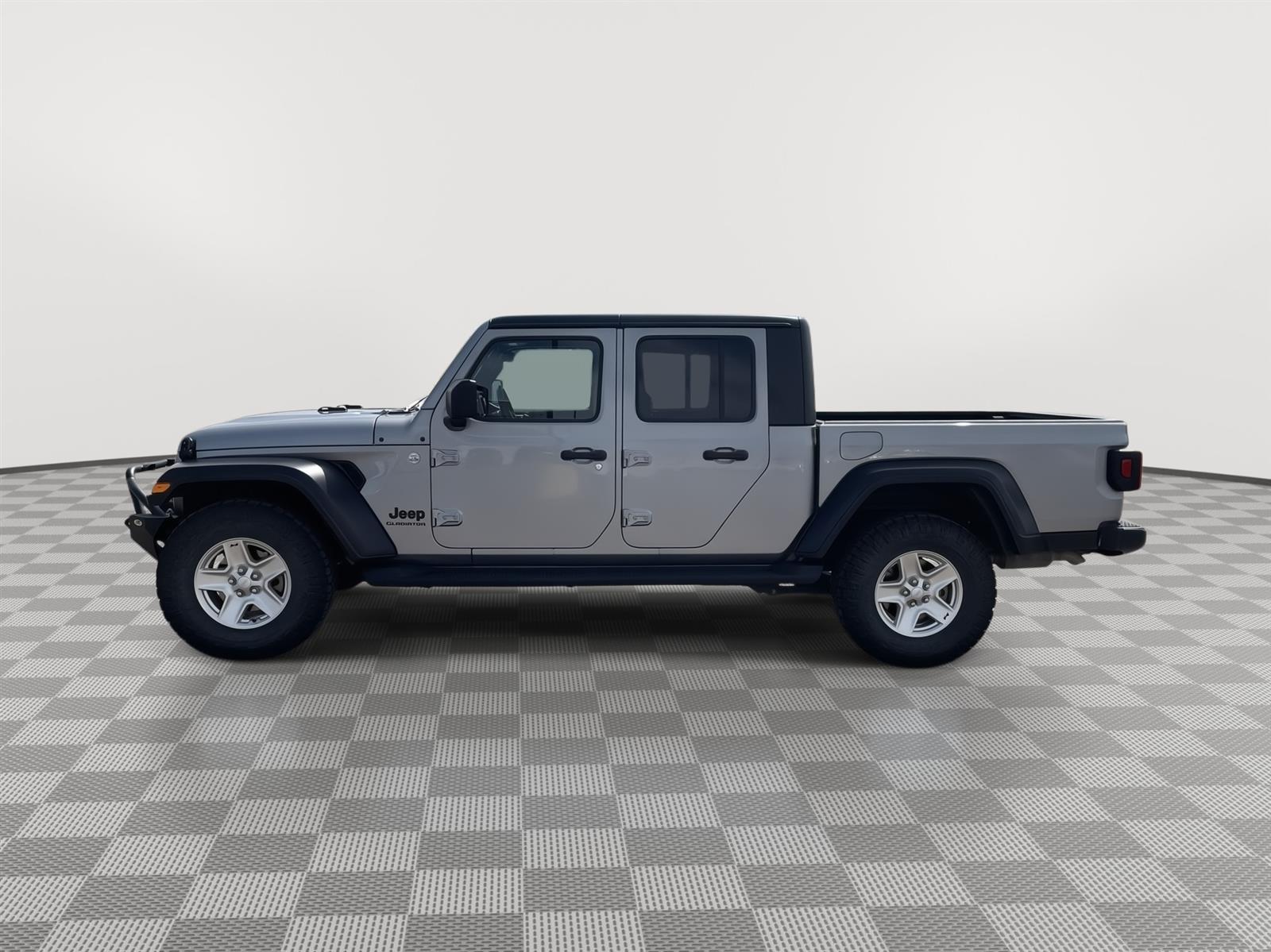 Used 2020 Jeep Gladiator Sport S Crew Cab Truck for sale in Grand Island NE