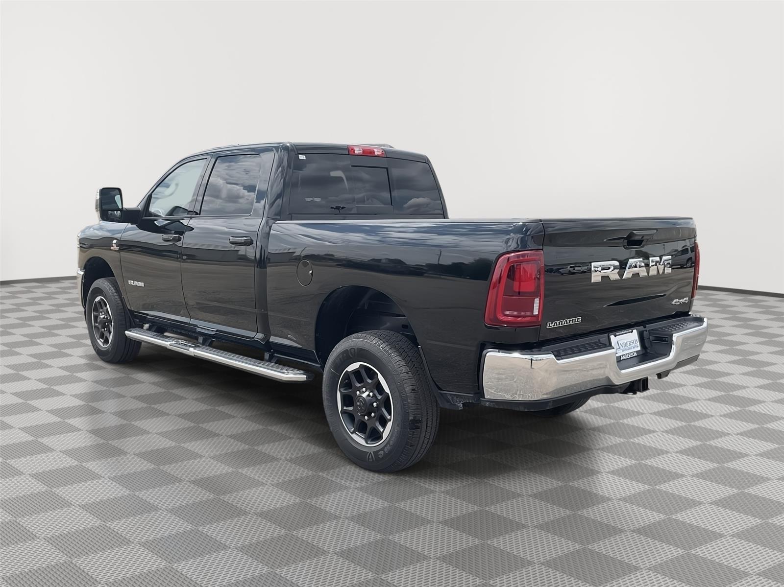 2025 Ram 2500 Laramie photo 3