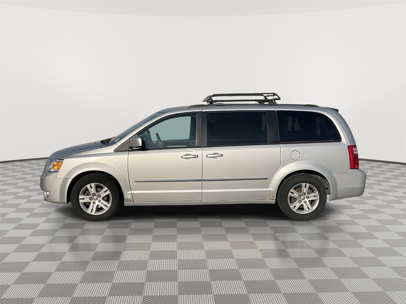 Used 2010 Dodge Grand Caravan Crew 4 door ext wb for sale in Grand Island NE