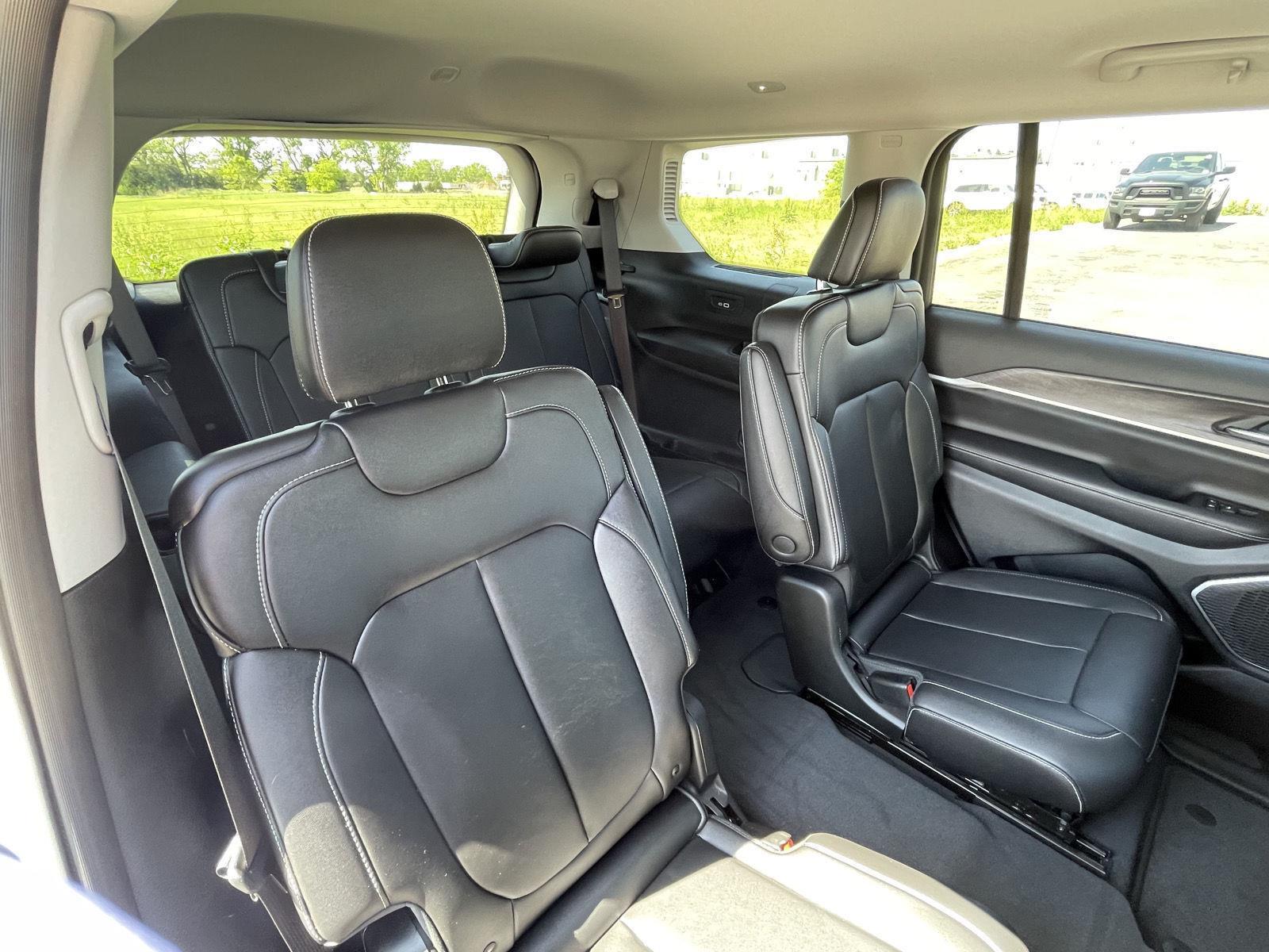 Used 2023 Jeep Grand Cherokee L Limited SUV for sale in Grand Island NE