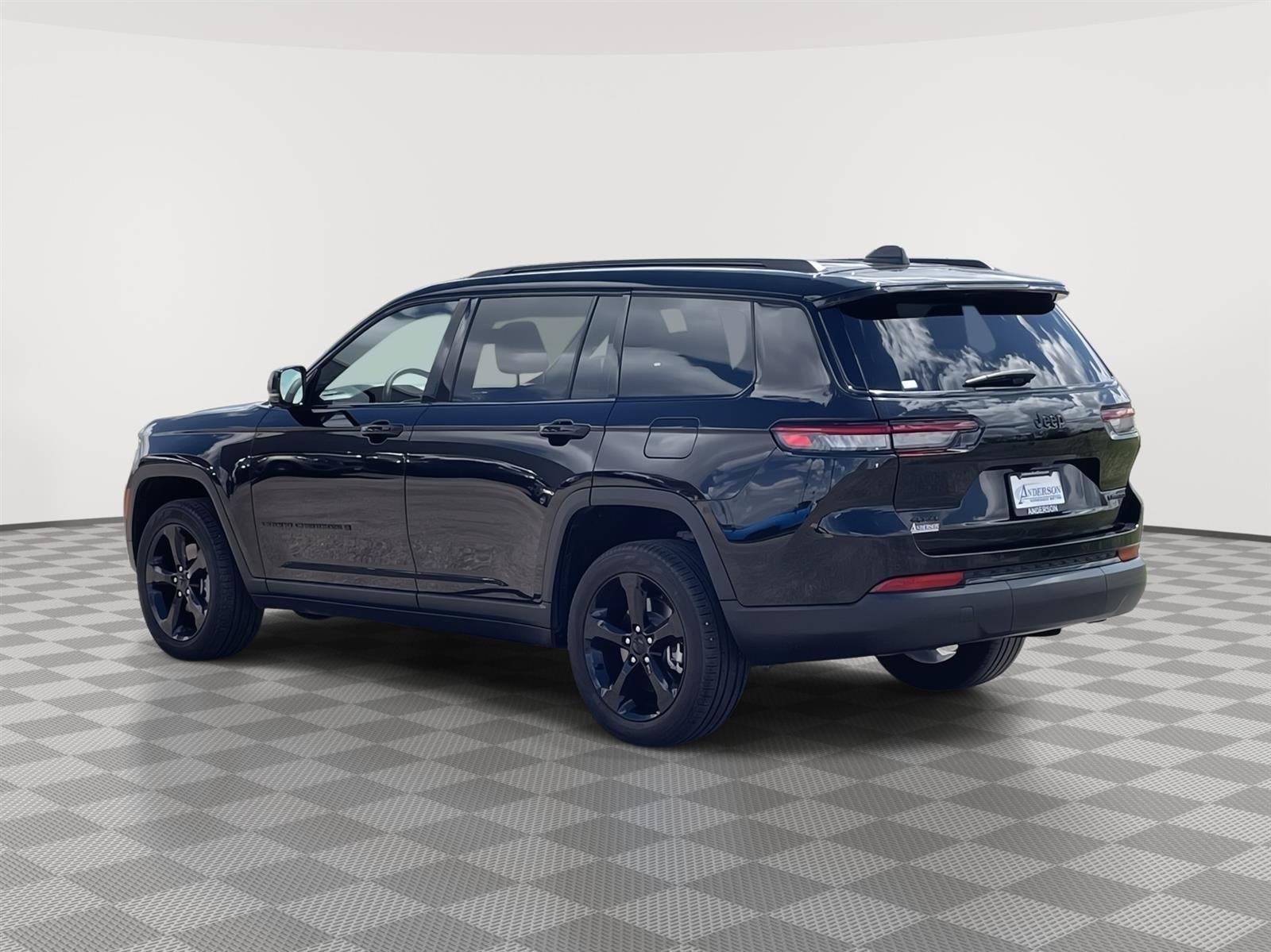 Used 2024 Jeep Grand Cherokee L Limited SUV for sale in Grand Island NE