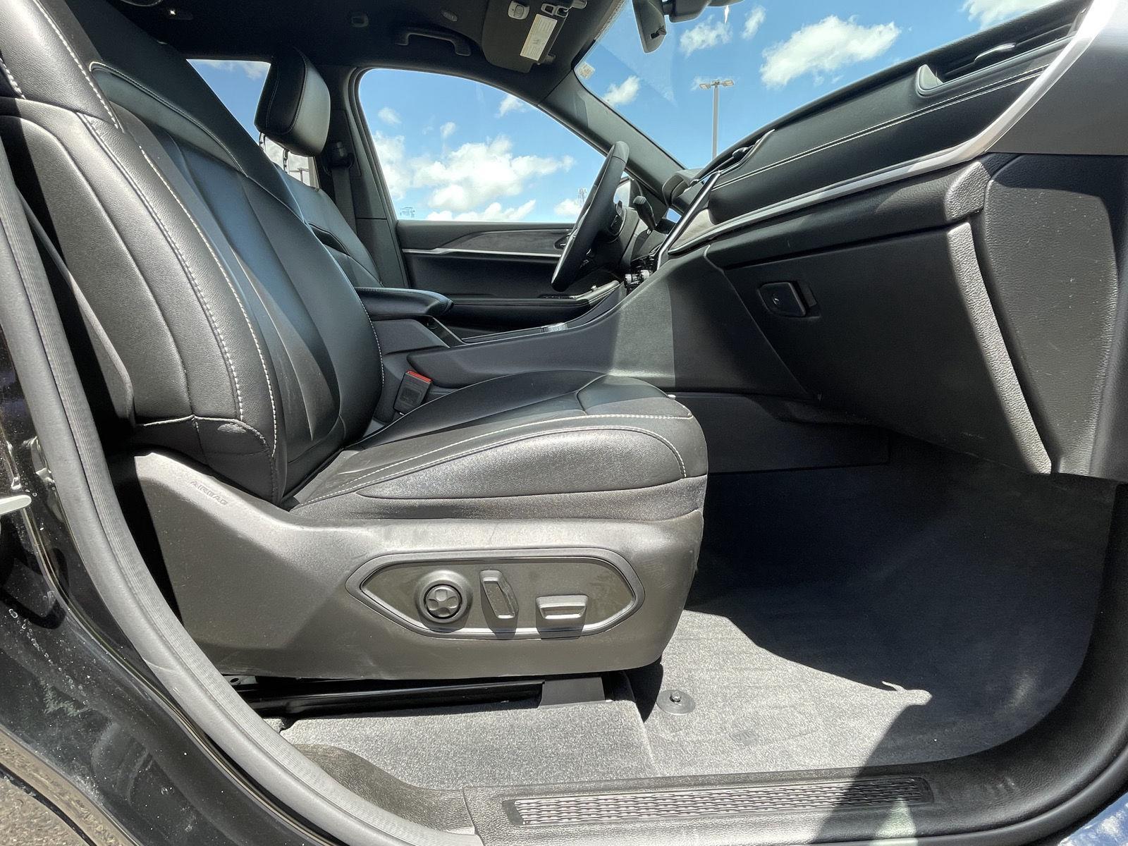 Pre-Owned 2024 Jeep Grand Cherokee L for sale in Grand Island NE