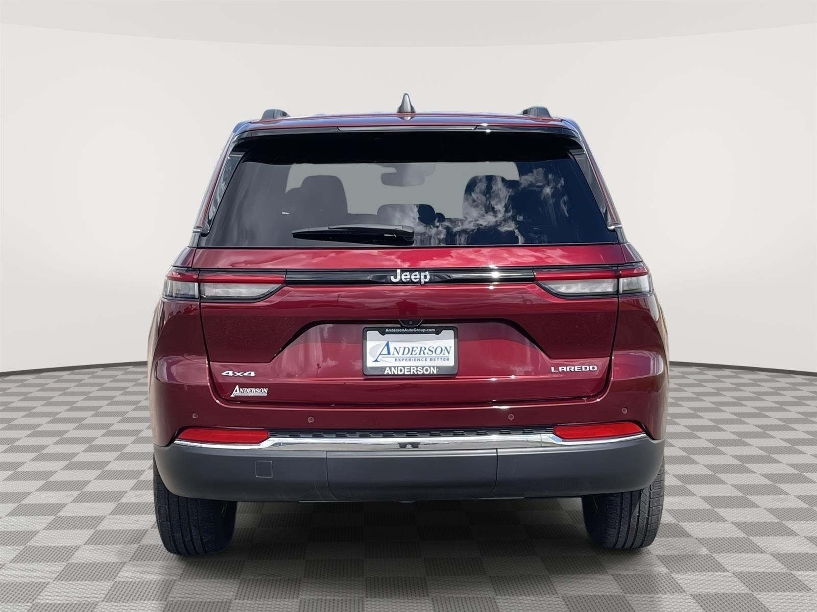 Used 2023 Jeep Grand Cherokee Laredo SUV for sale in Grand Island NE