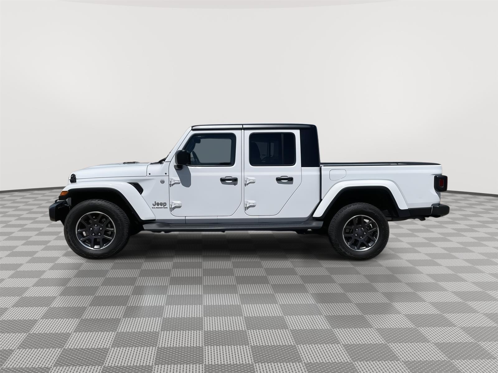 Used 2022 Jeep Gladiator Overland Crew Cab Truck for sale in Grand Island NE
