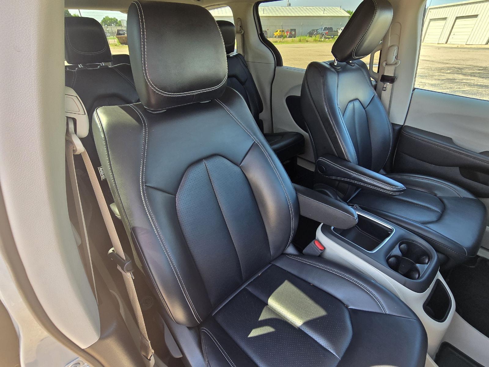 Pre-Owned 2023 Chrysler Pacifica for sale in Grand Island NE