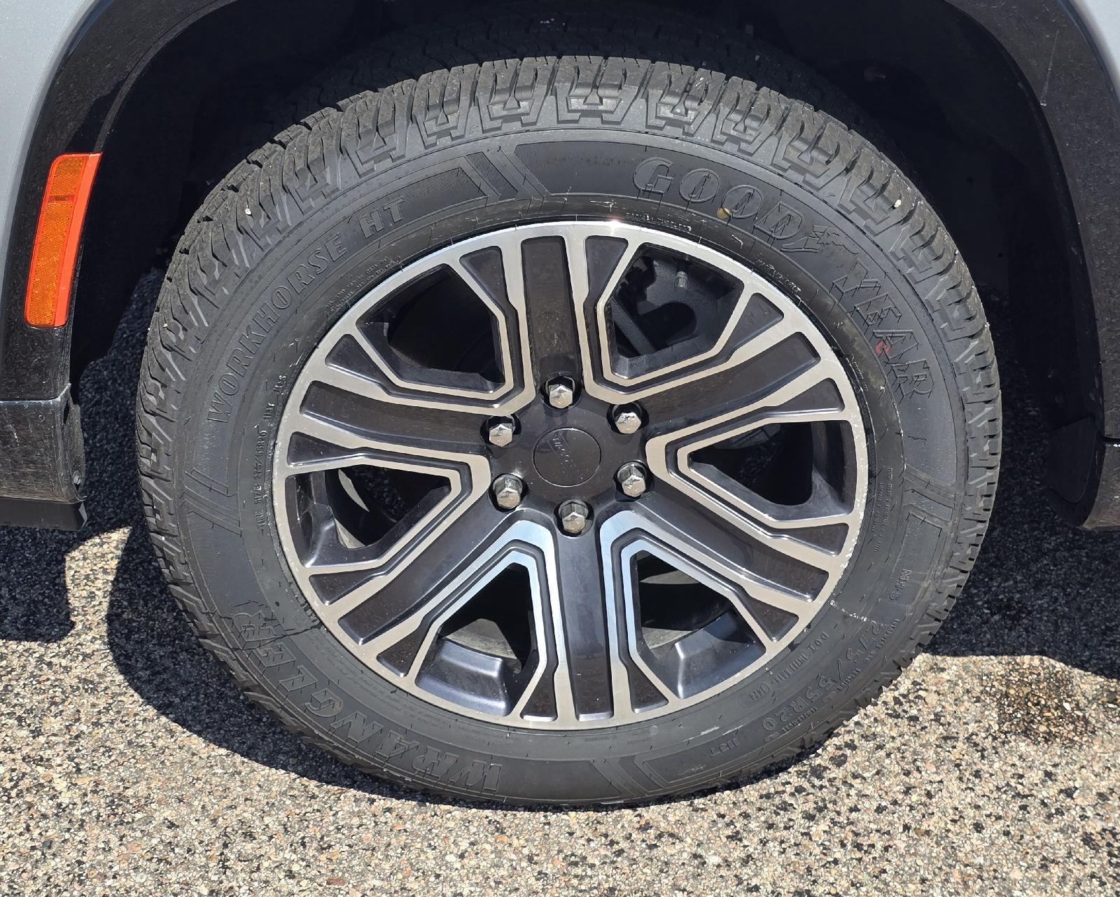 Used 2023 Jeep Wagoneer Base SUV for sale in Grand Island NE