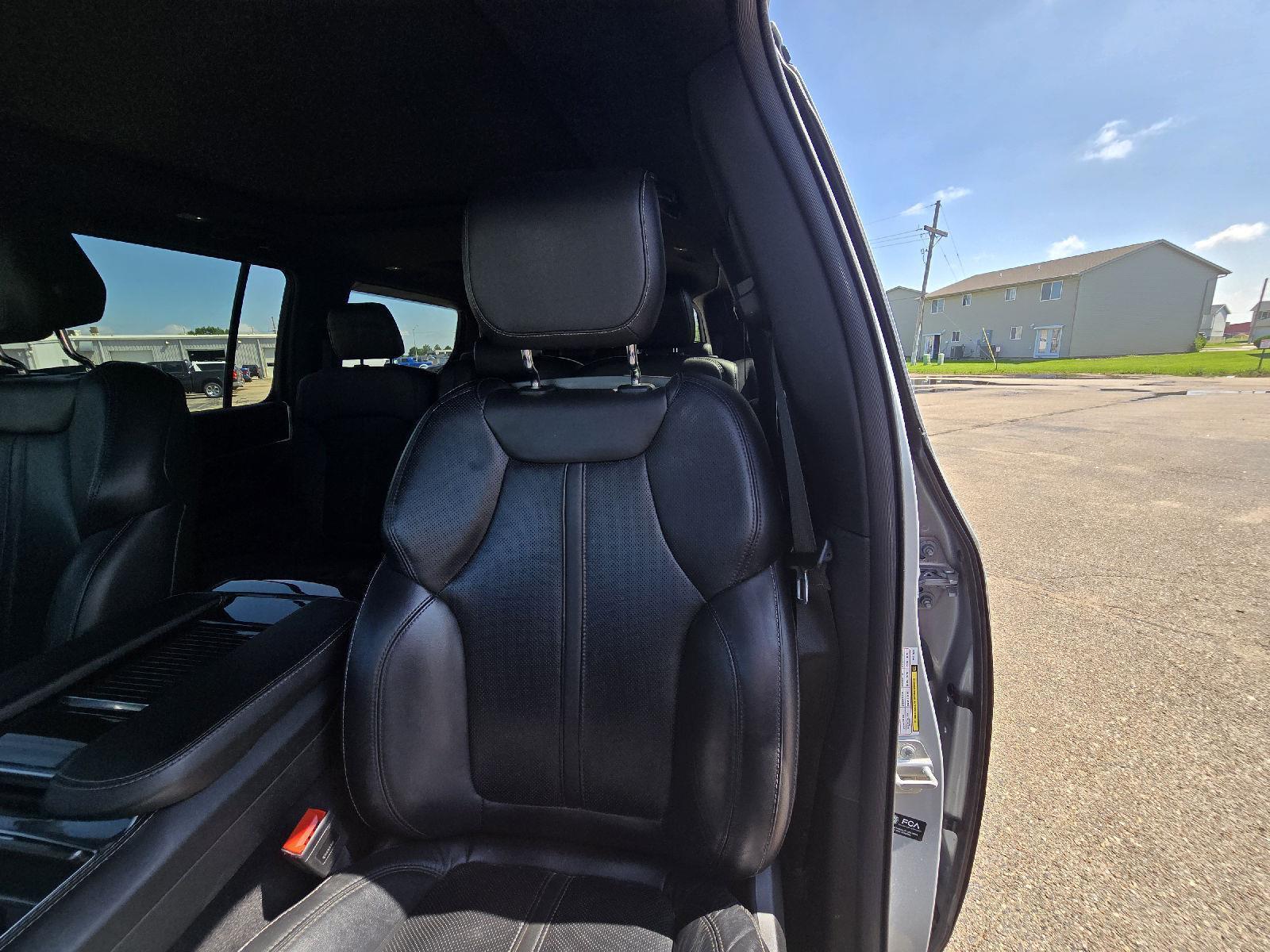 Used 2023 Jeep Wagoneer Base SUV for sale in Grand Island NE