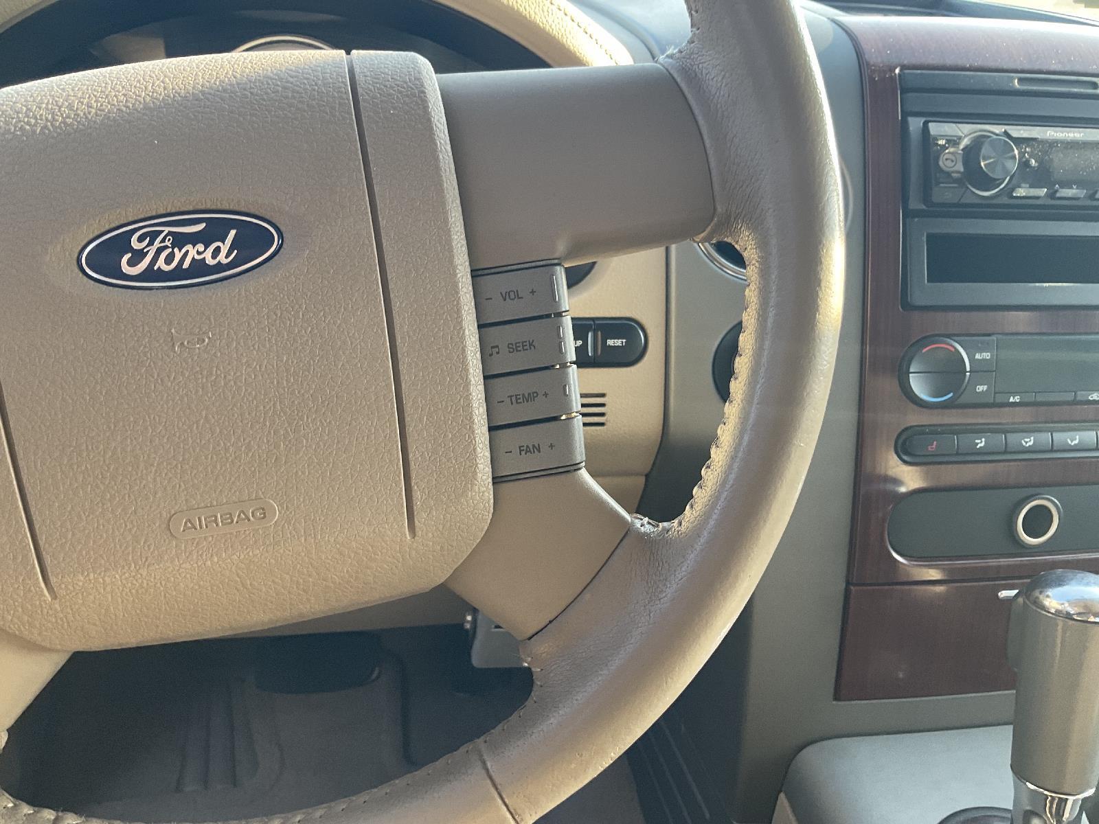 Used 2006 Ford F-150 XLT Crew Cab Truck for sale in Grand Island NE