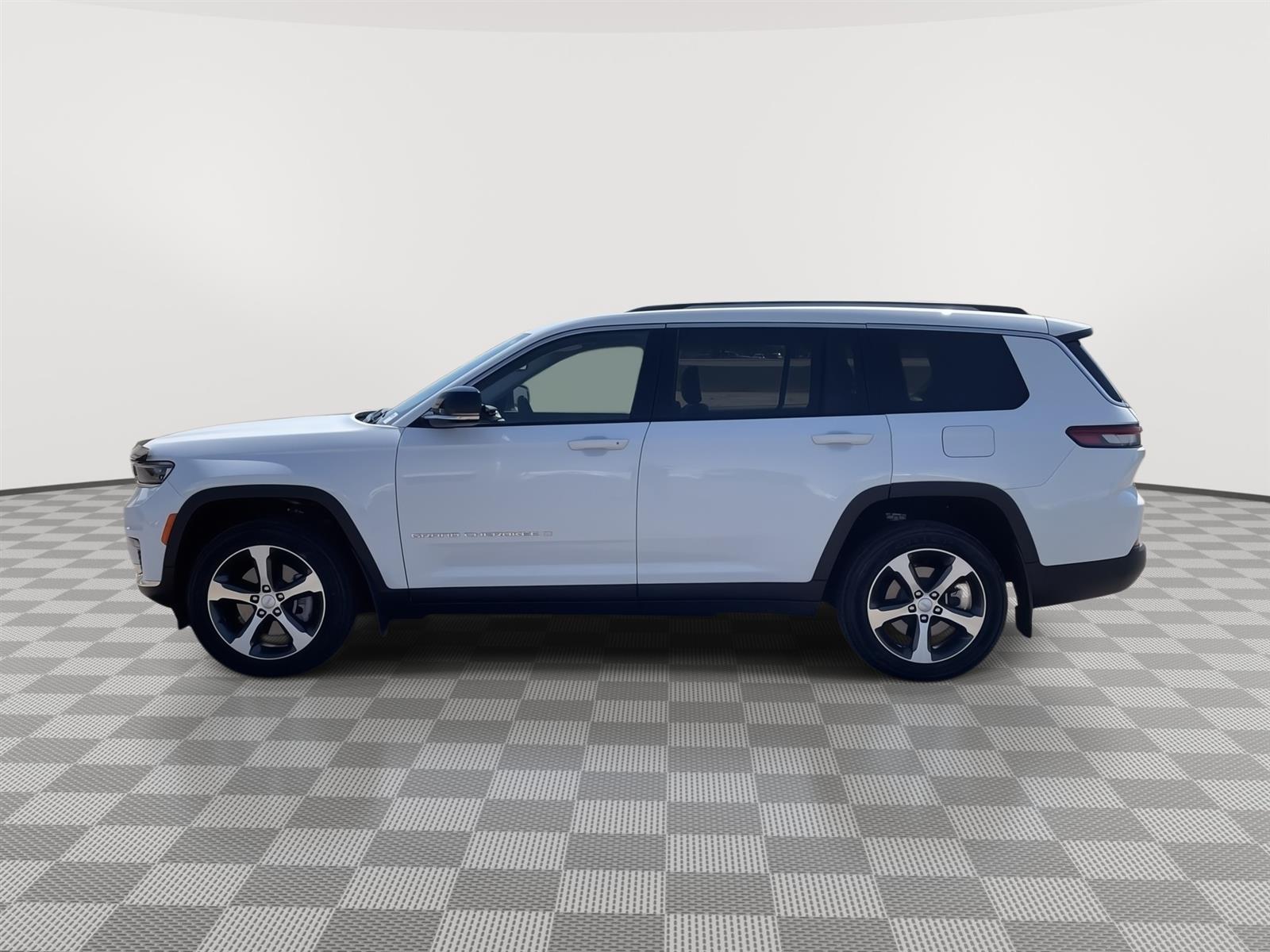 Used 2023 Jeep Grand Cherokee L Limited SUV for sale in Grand Island NE