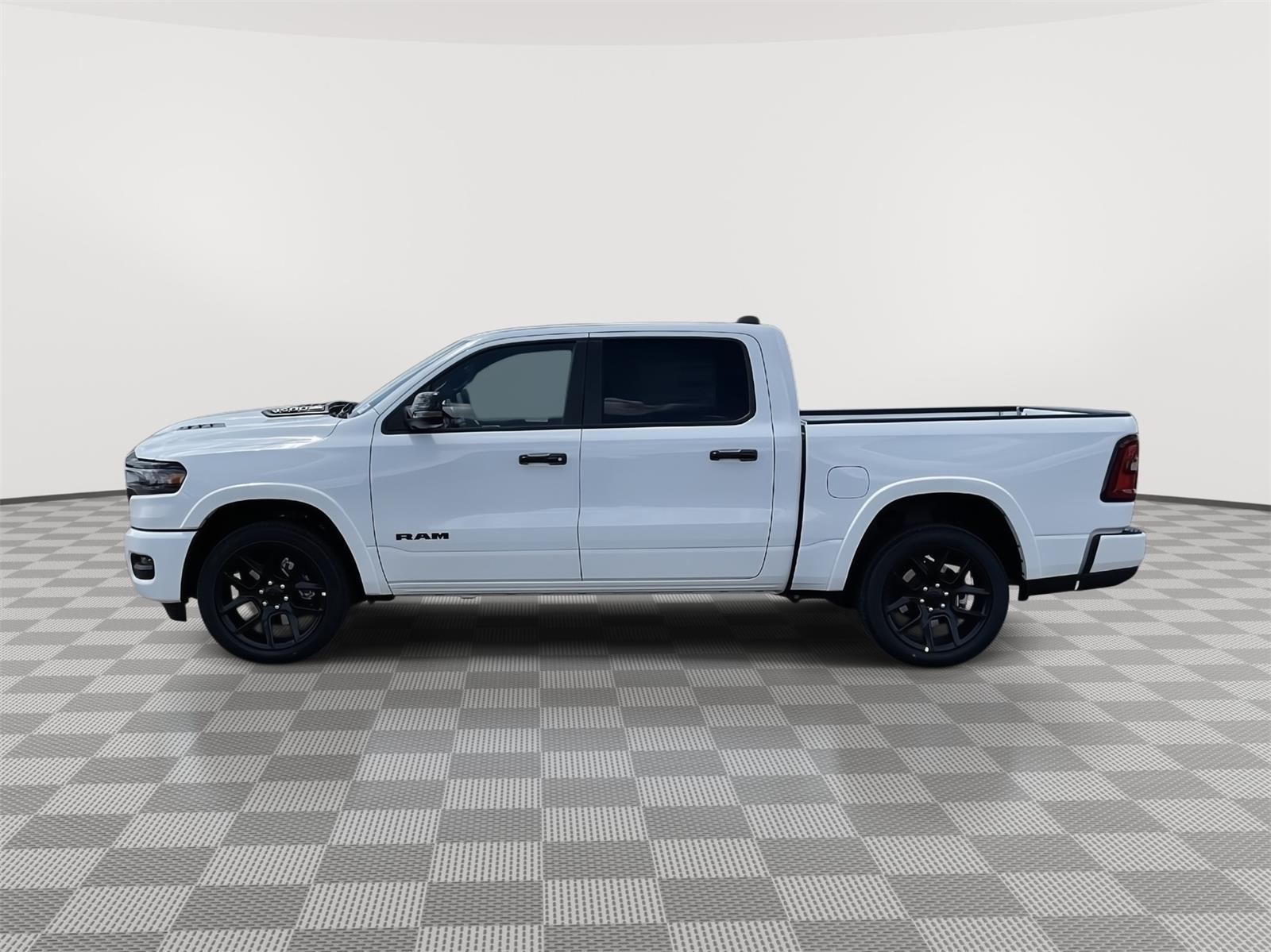 2025 Ram 1500 Laramie photo 2