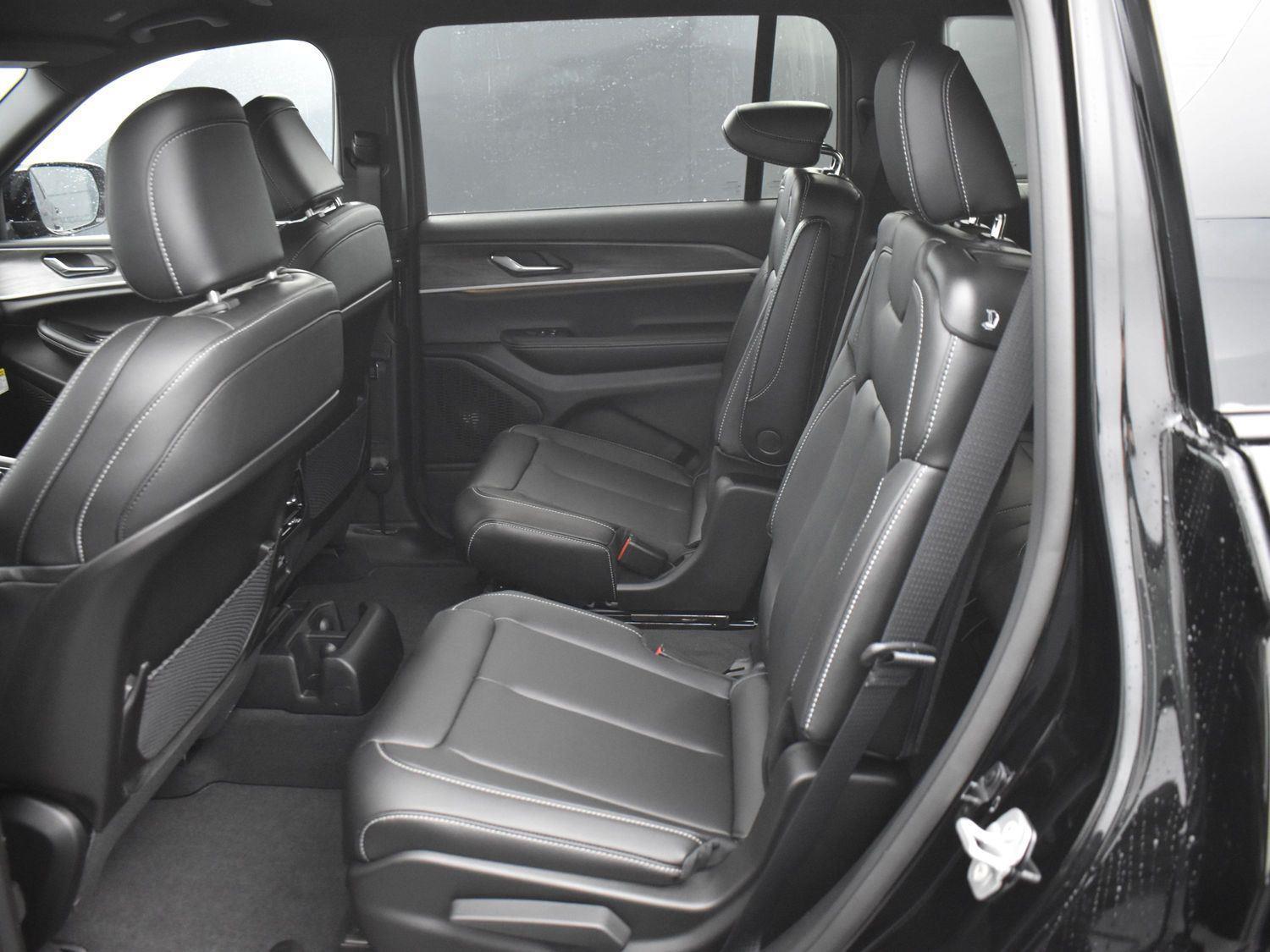 New 2025 Jeep Grand Cherokee L Limited SUV/Crossover for sale in Grand Island NE