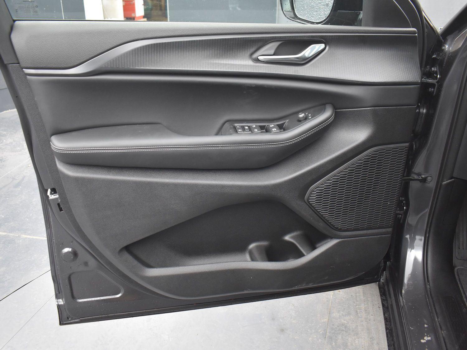 New 2025 Jeep Grand Cherokee L Altitude X SUV for sale in Grand Island NE