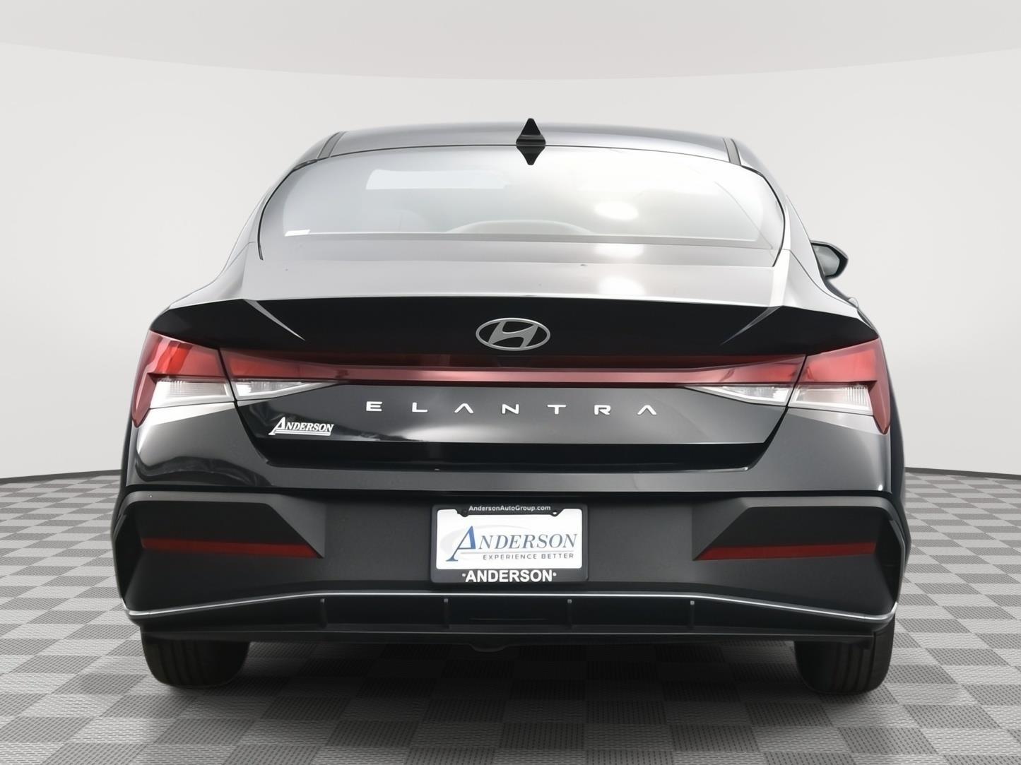 Used 2024 Hyundai Elantra SE Sedan for sale in Grand Island NE