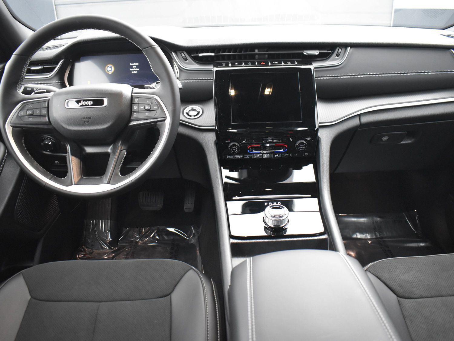 New 2025 Jeep Grand Cherokee L Altitude X SUV/Crossover for sale in Grand Island NE