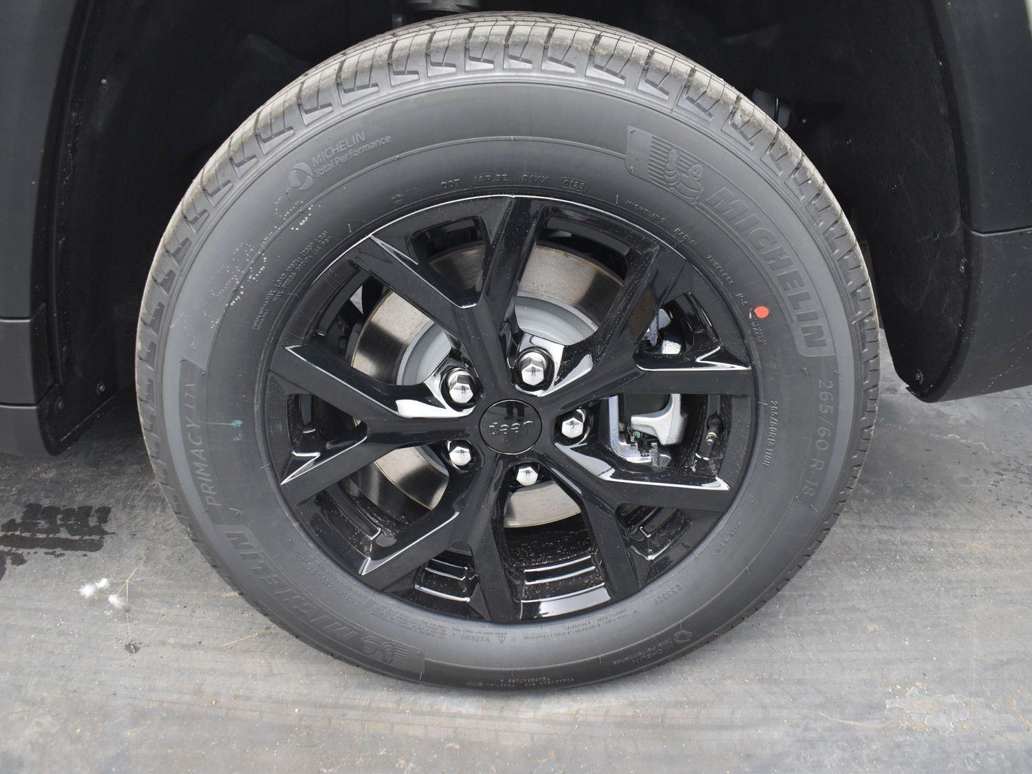 New 2025 Jeep Grand Cherokee L Altitude X SUV/Crossover for sale in Grand Island NE