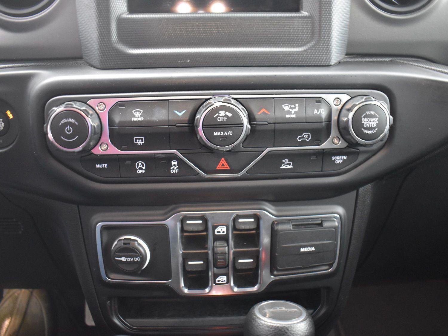 Used 2023 Jeep Gladiator Sport S Crew Cab Truck for sale in Grand Island NE
