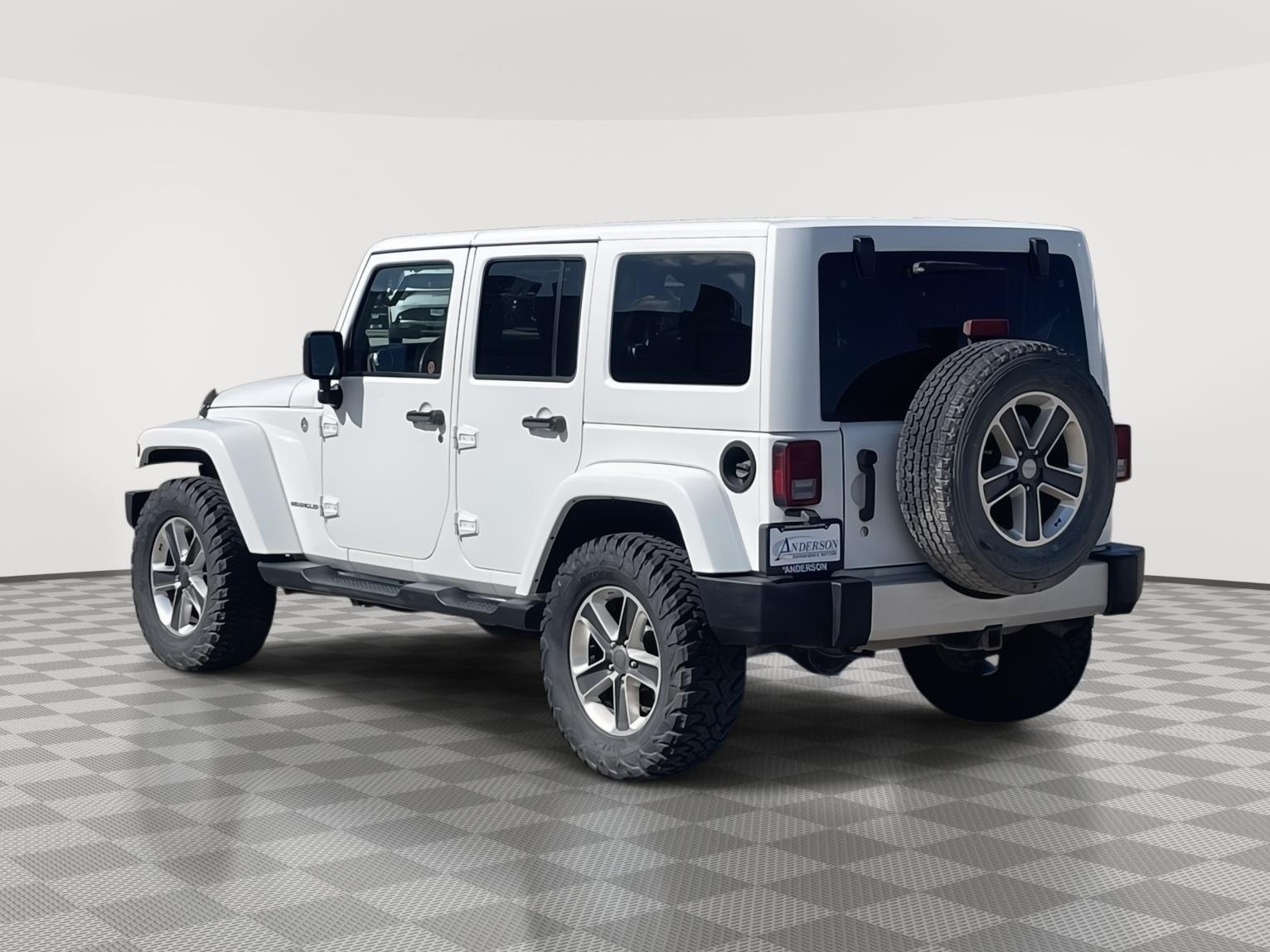 Used 2014 Jeep Wrangler Unlimited Sahara SUV for sale in Grand Island NE