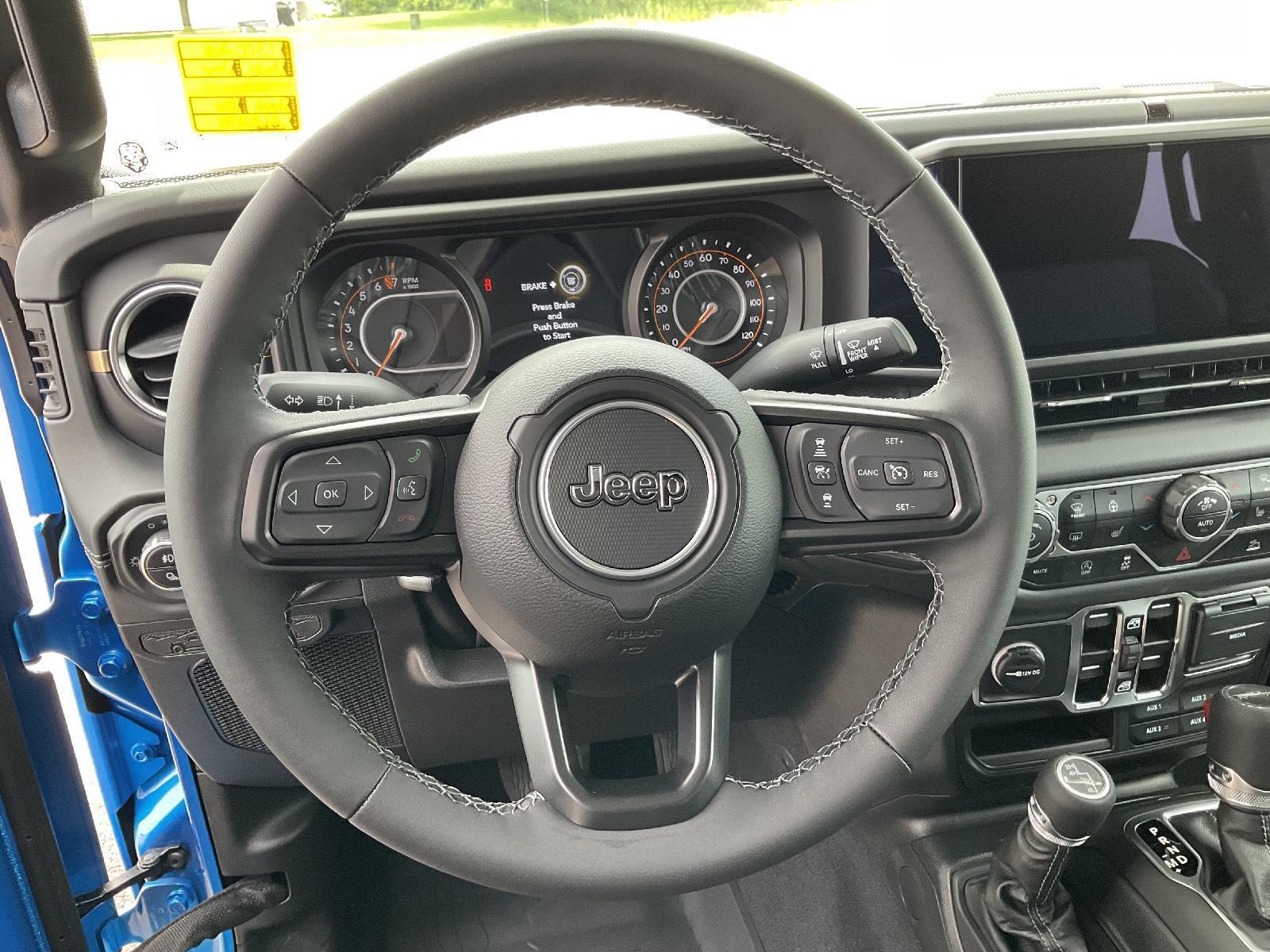 2025 Jeep Gladiator Sport photo 9