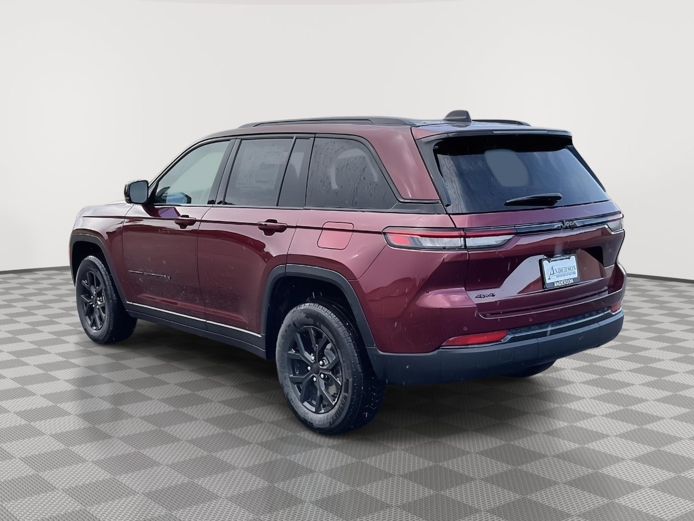 2025 Jeep Grand Cherokee Altitude X photo 3