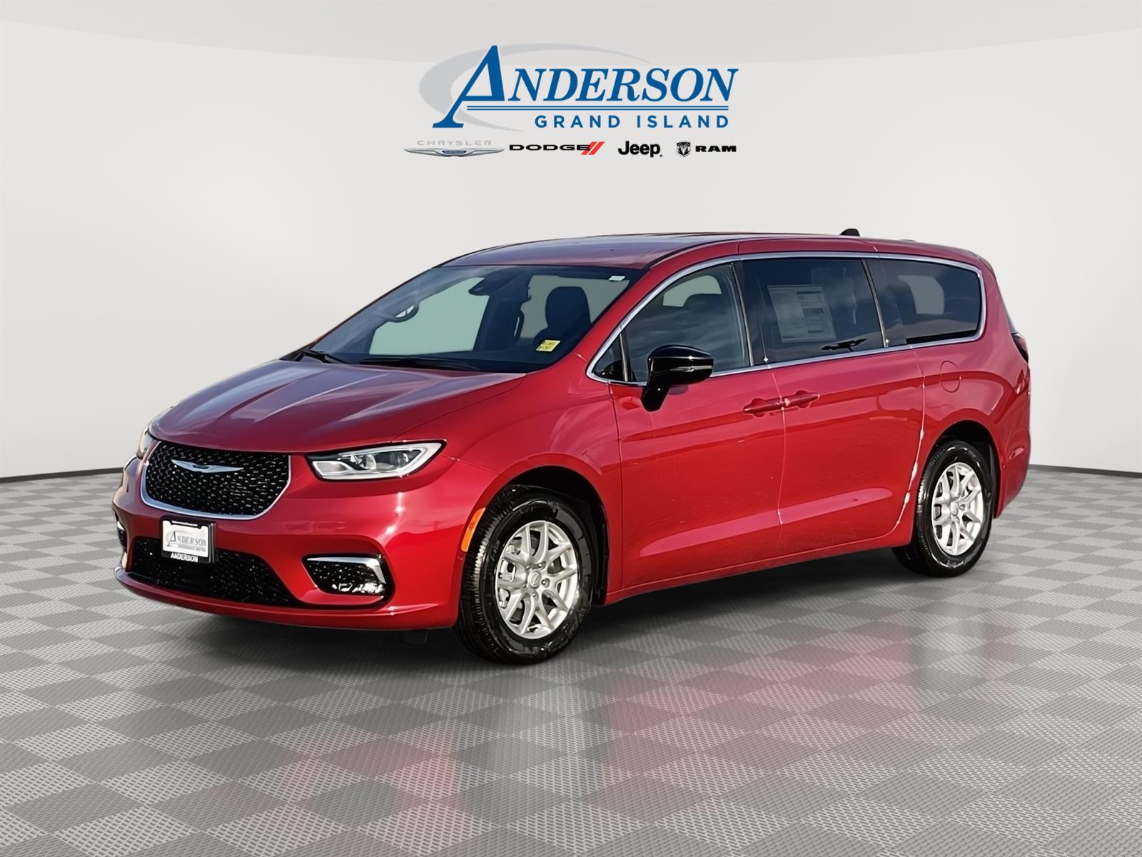 New 2025 Chrysler Pacifica Select Minivans for sale in Grand Island NE