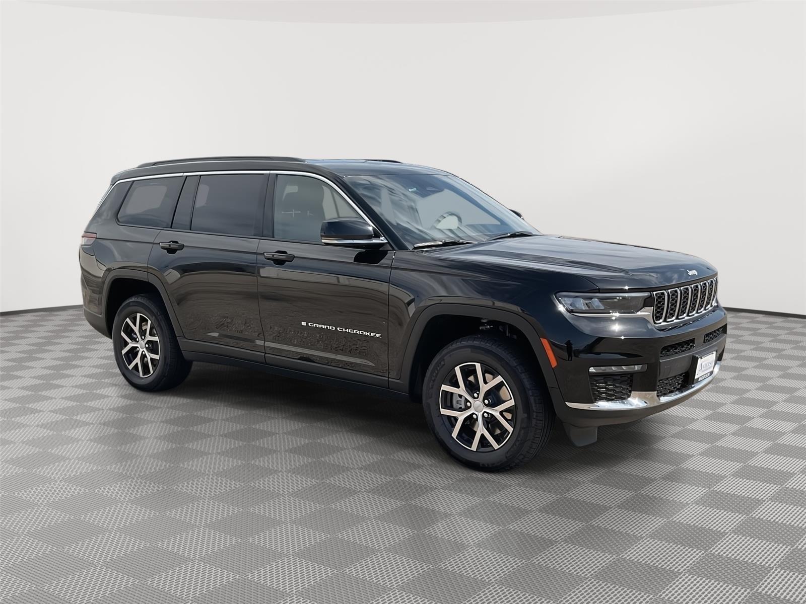 2025 Jeep Grand Cherokee Limited photo 4