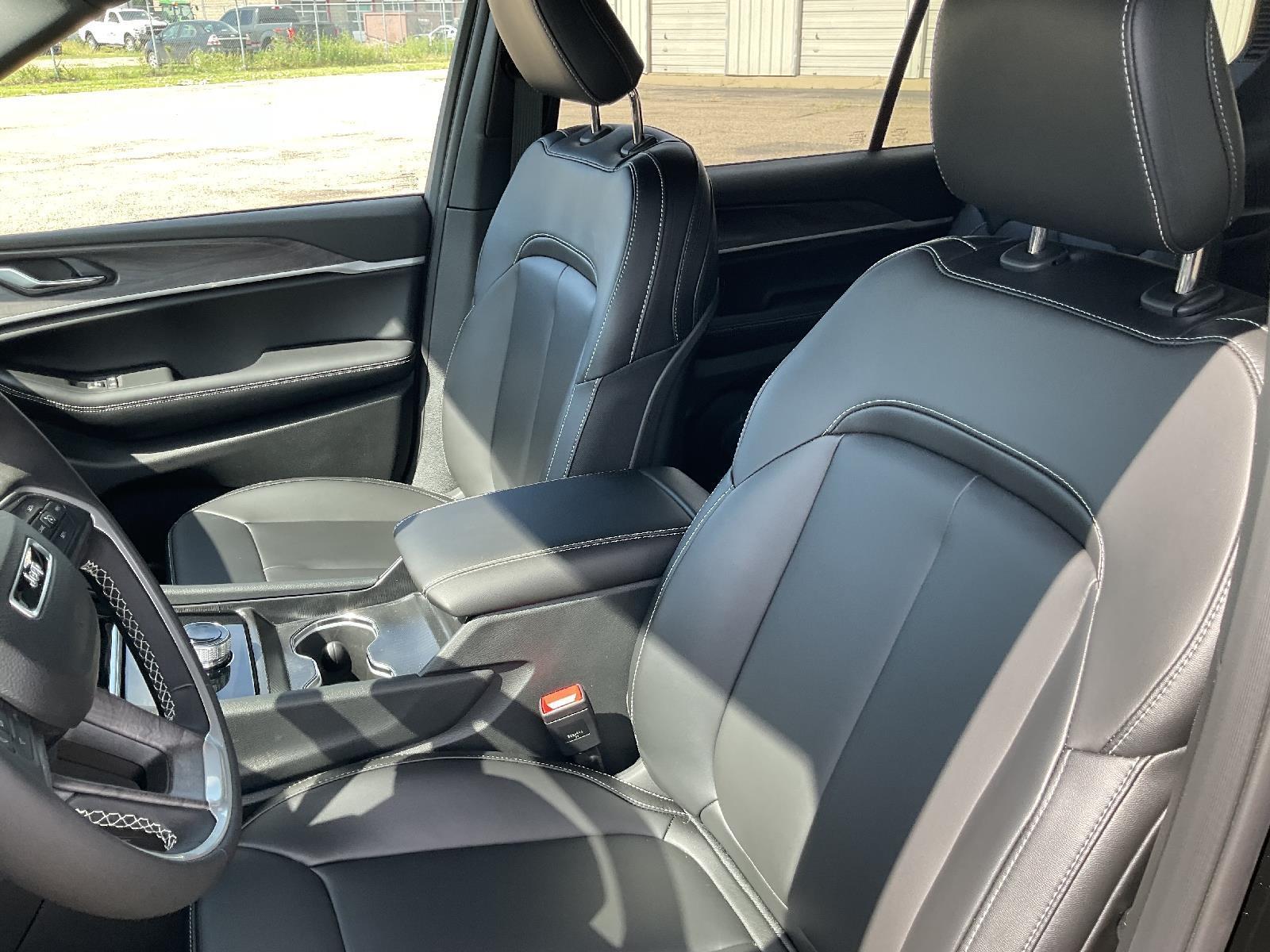 New 2025 Jeep Grand Cherokee L Limited SUV/Crossover for sale in Grand Island NE